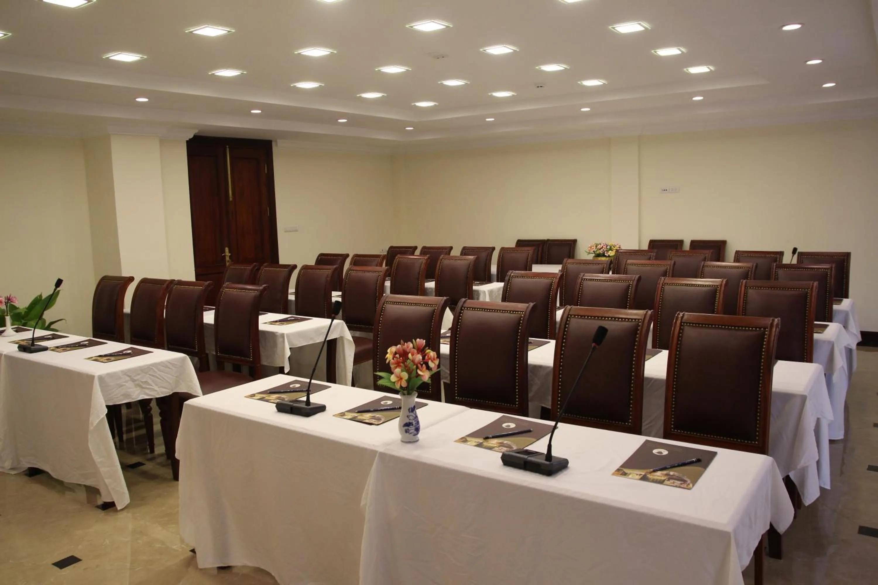 Meeting/conference room in Phasouk Vien Chantra Hotel