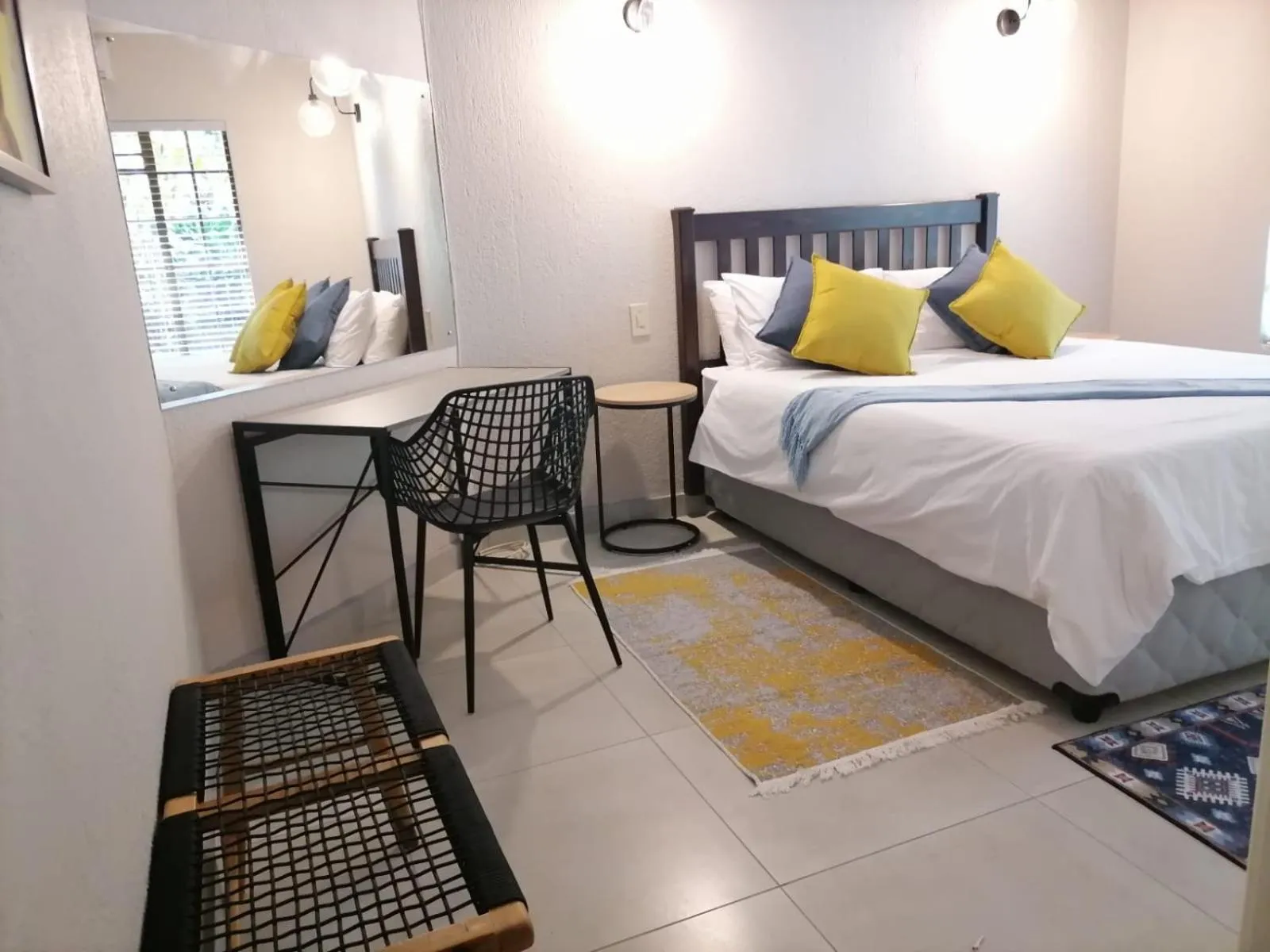 Bed in Shingalana Guest Lodge