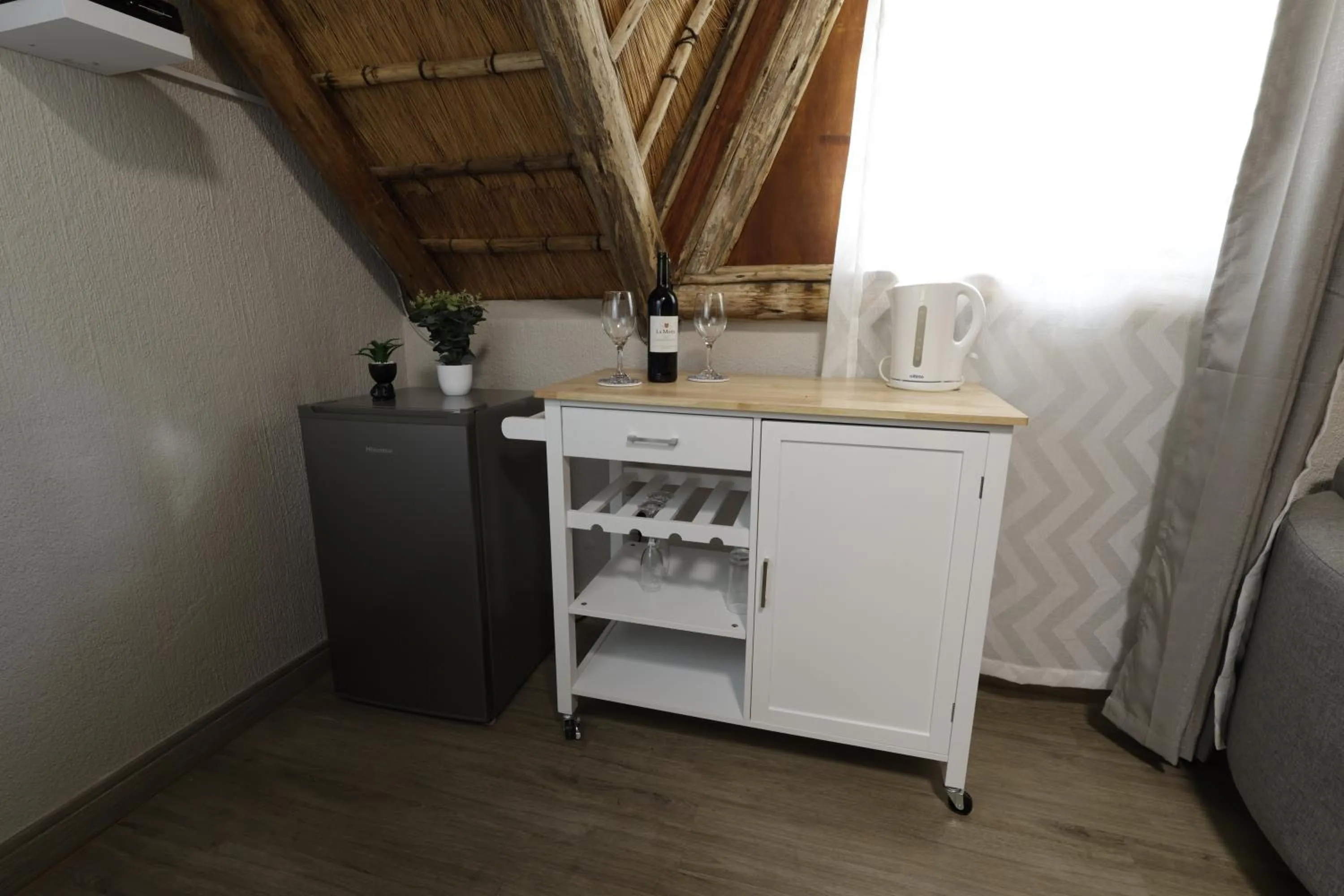 Coffee/tea facilities in Shingalana Guest Lodge