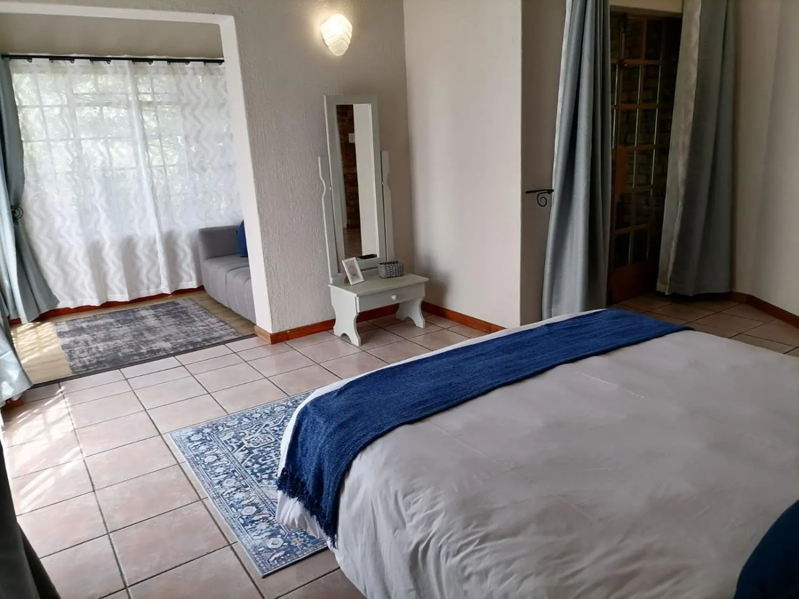 Bed in Shingalana Guest Lodge