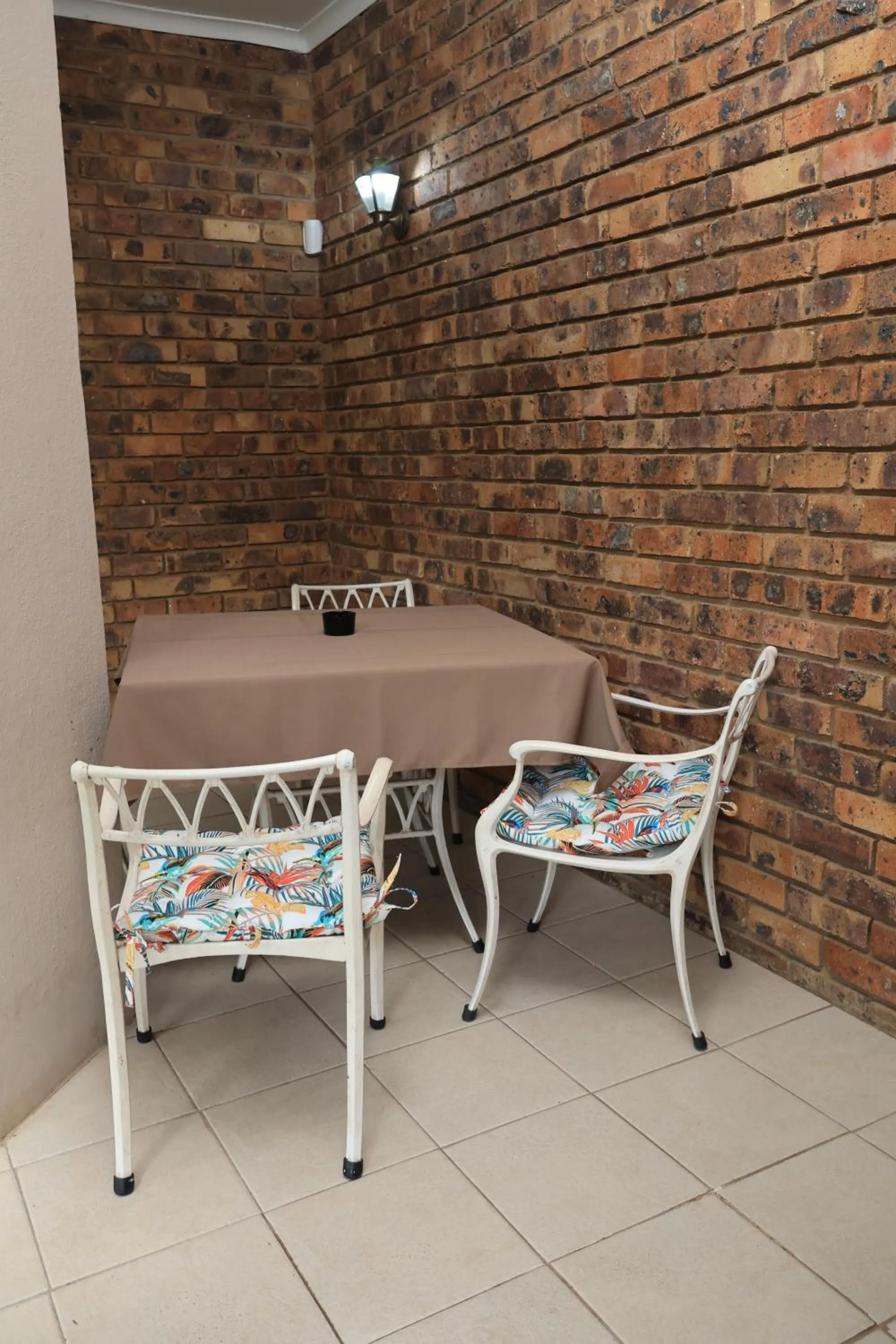 Patio in Shingalana Guest Lodge