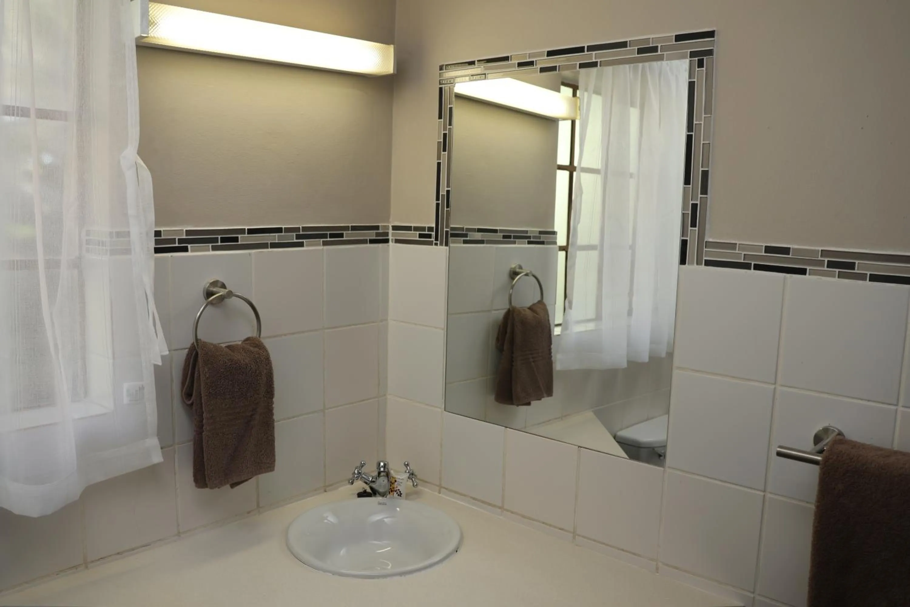 Bathroom in Shingalana Guest Lodge