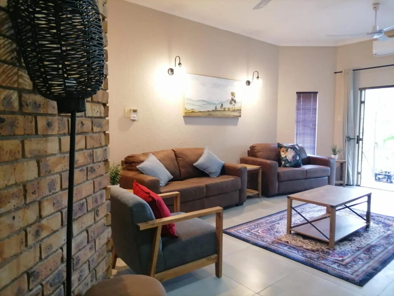 TV and multimedia in Shingalana Guest Lodge