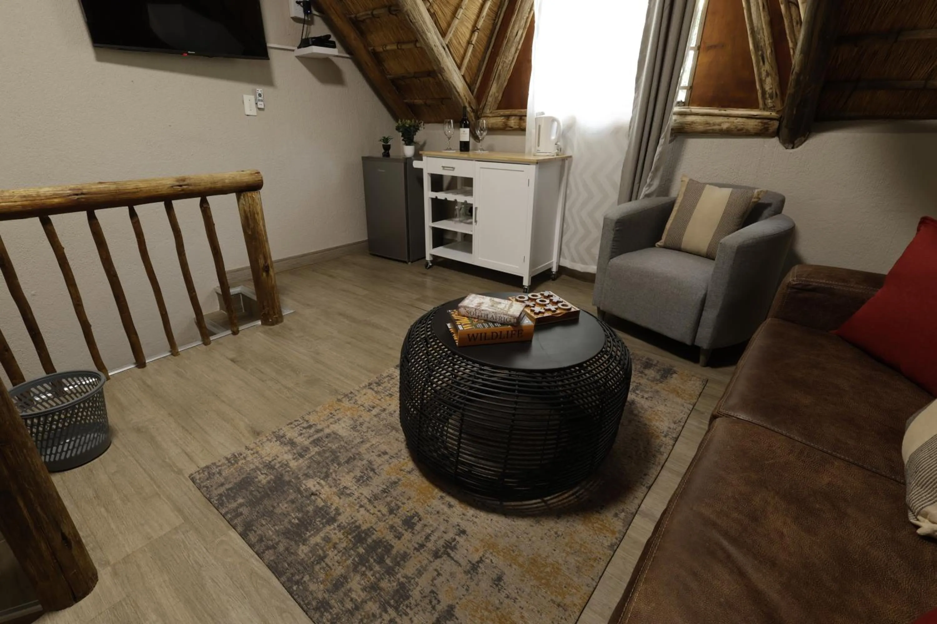 TV and multimedia in Shingalana Guest Lodge