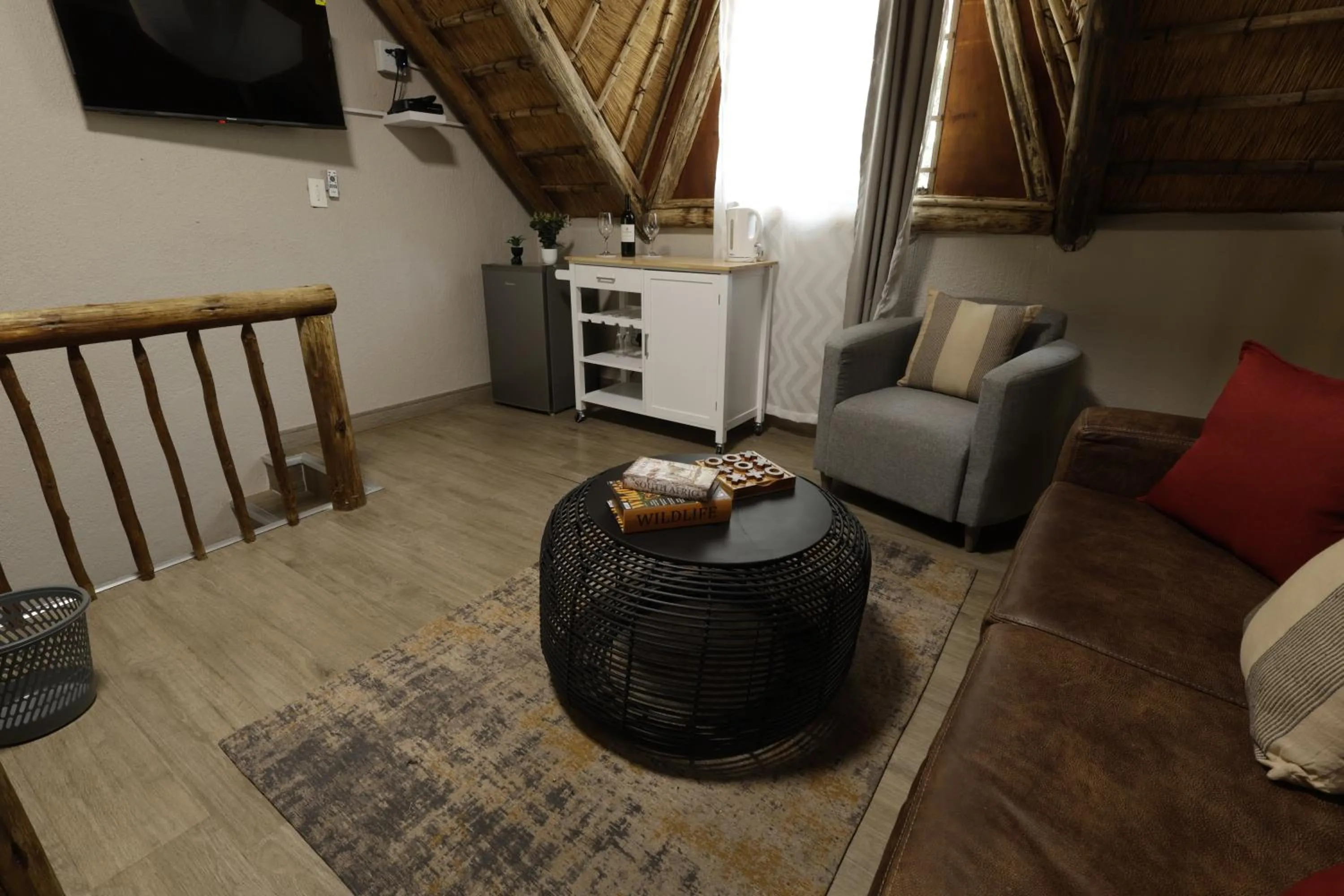 TV and multimedia in Shingalana Guest Lodge