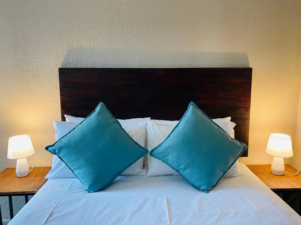 Bed in Shingalana Guest Lodge