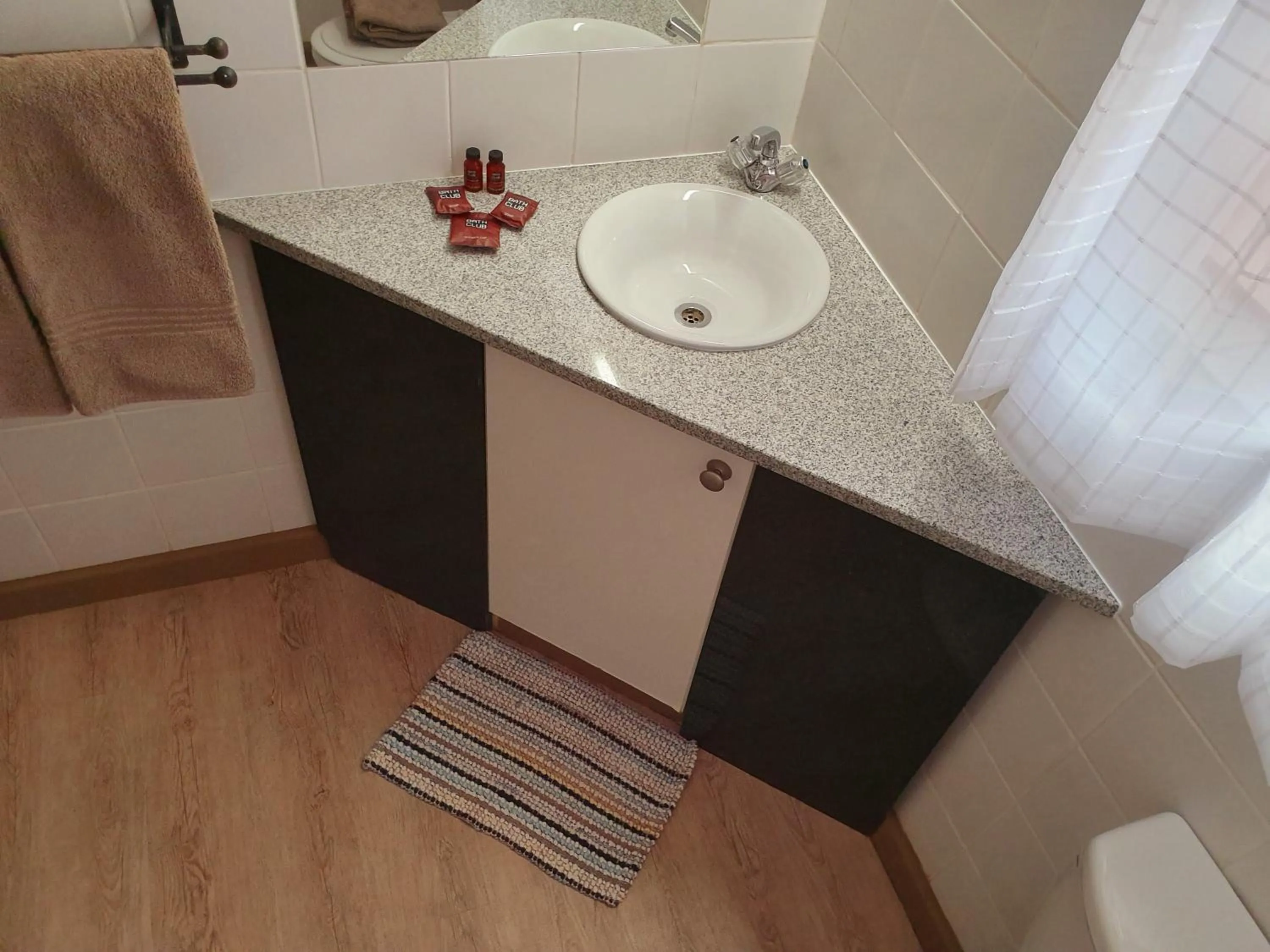 Bathroom in Shingalana Guest Lodge