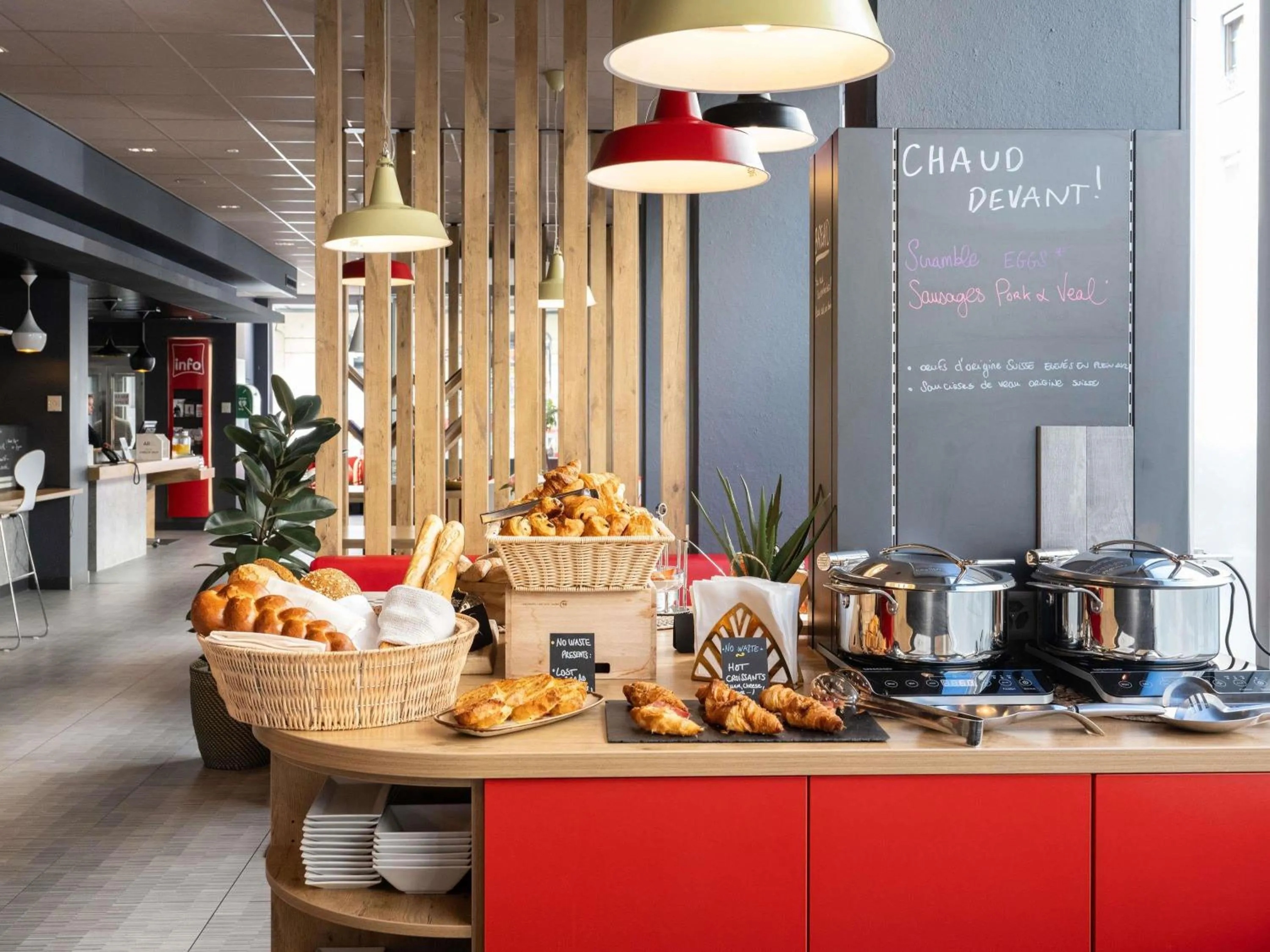 Breakfast in ibis Geneve Centre Lac