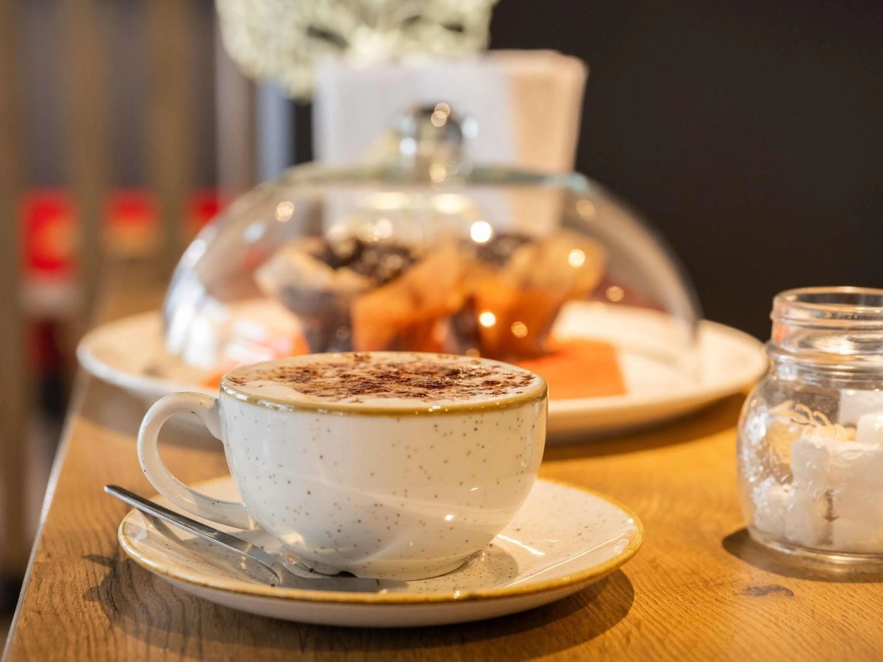 Lounge or bar in ibis Geneve Centre Lac