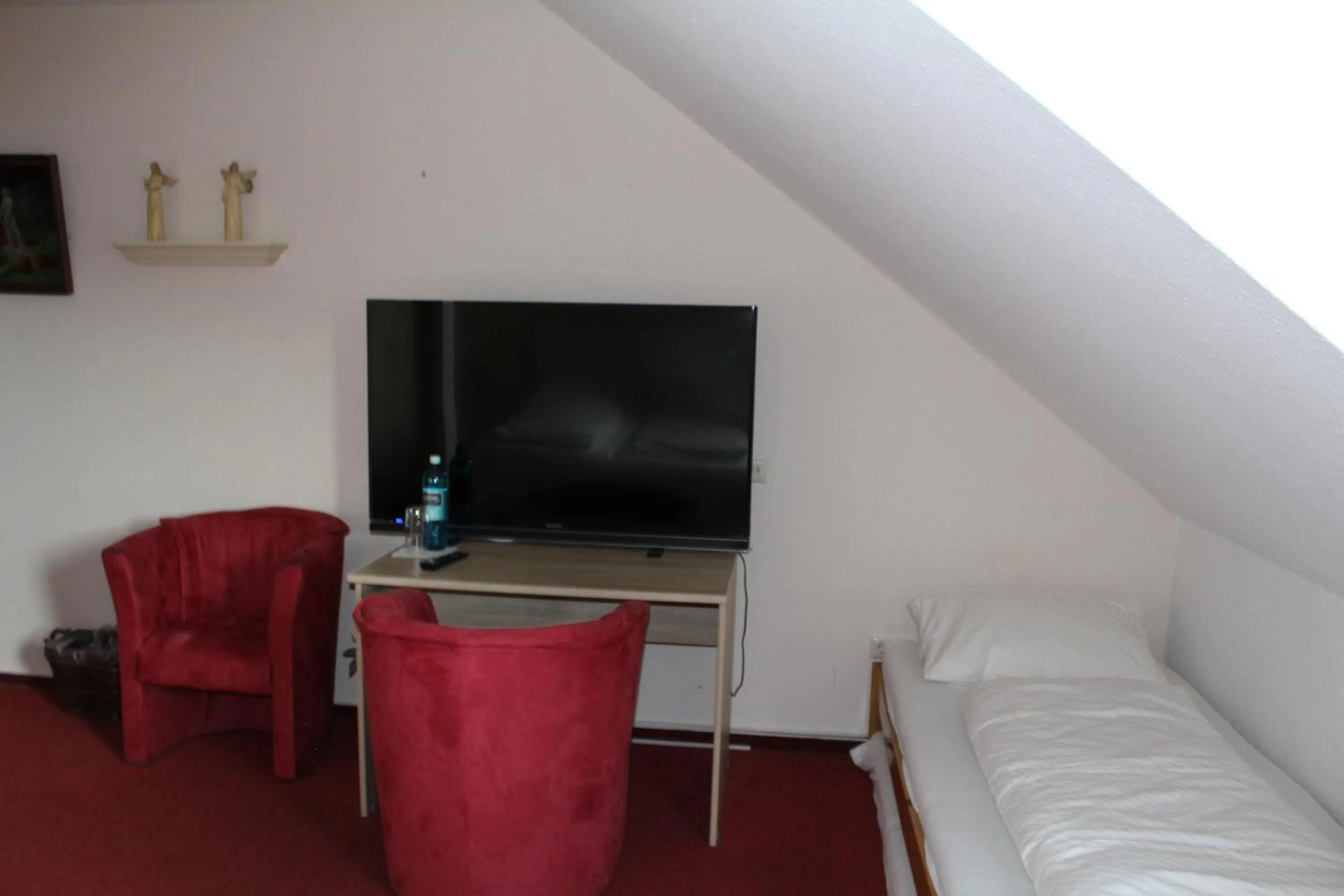 TV and multimedia in Hotel Gardenia