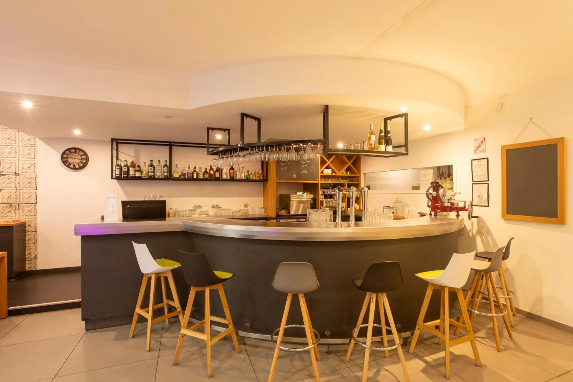 Lounge or bar in Campanile PRIME - Metz Centre Gare