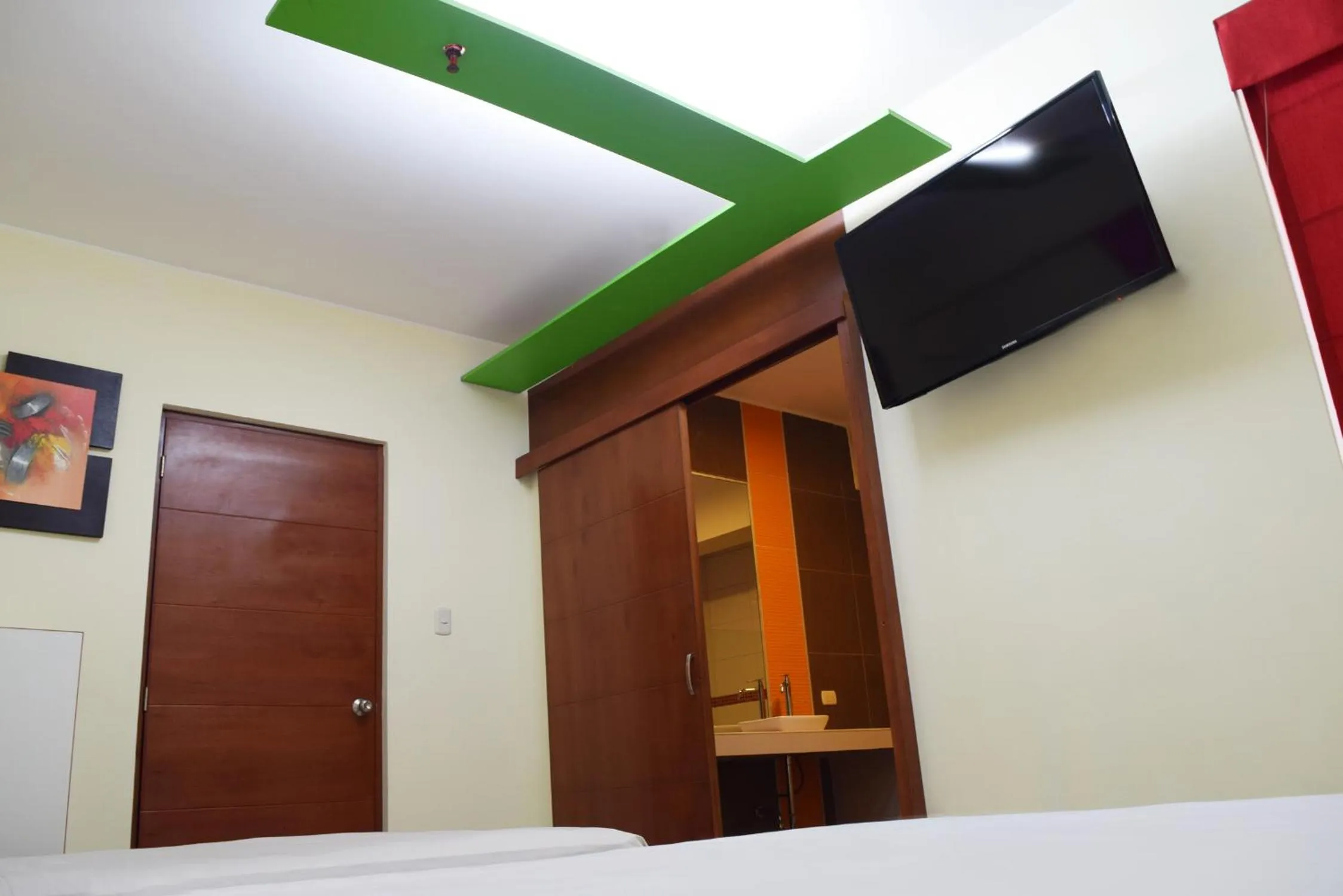 Bedroom, Bed in Hotel Colors Canada