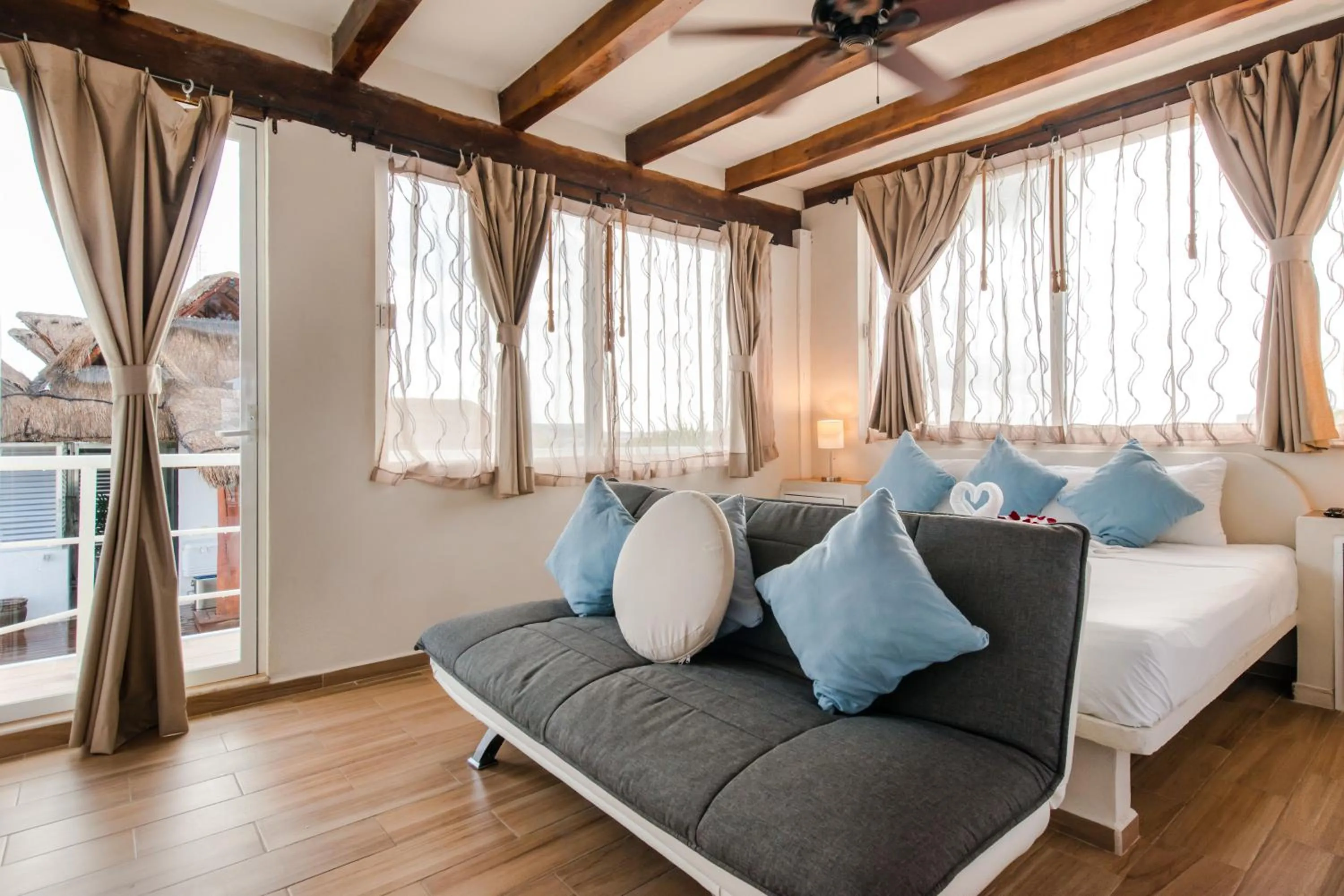 Decorative detail, Bed in Casa Luca