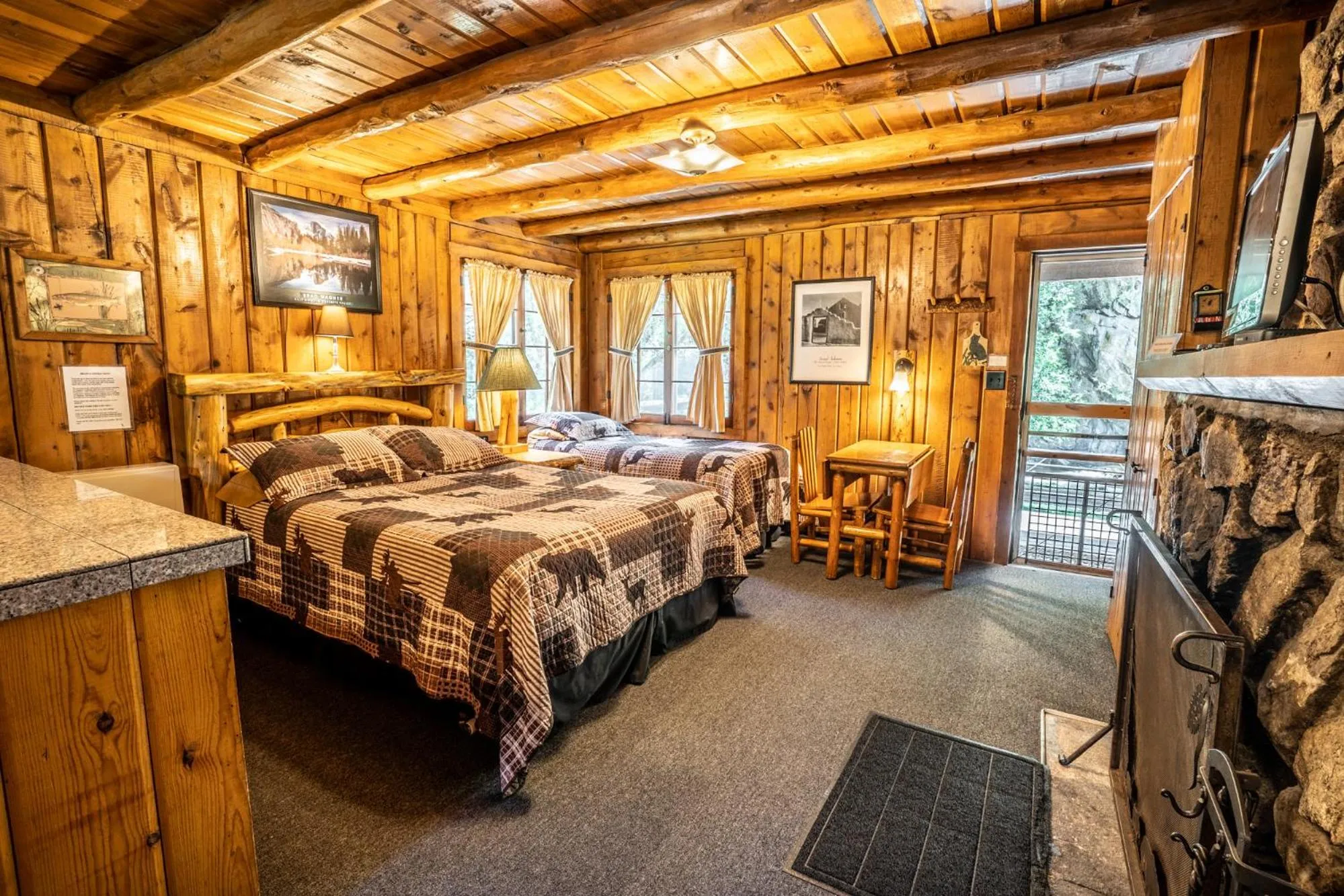 Bedroom, Bed in Colorado Bear Creek Cabins
