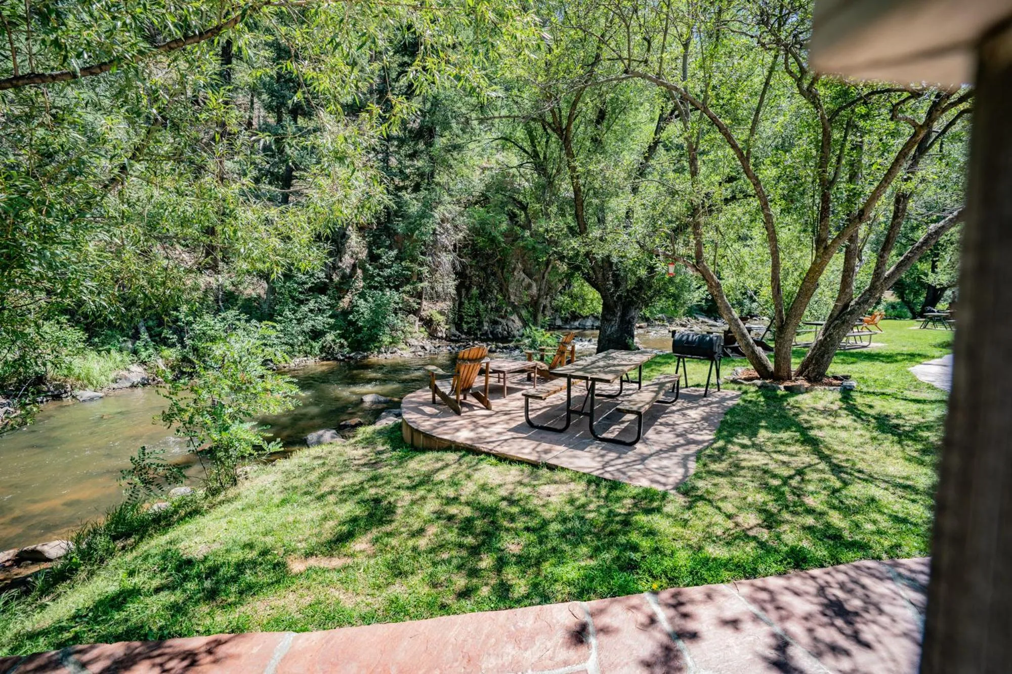 Property building in Colorado Bear Creek Cabins