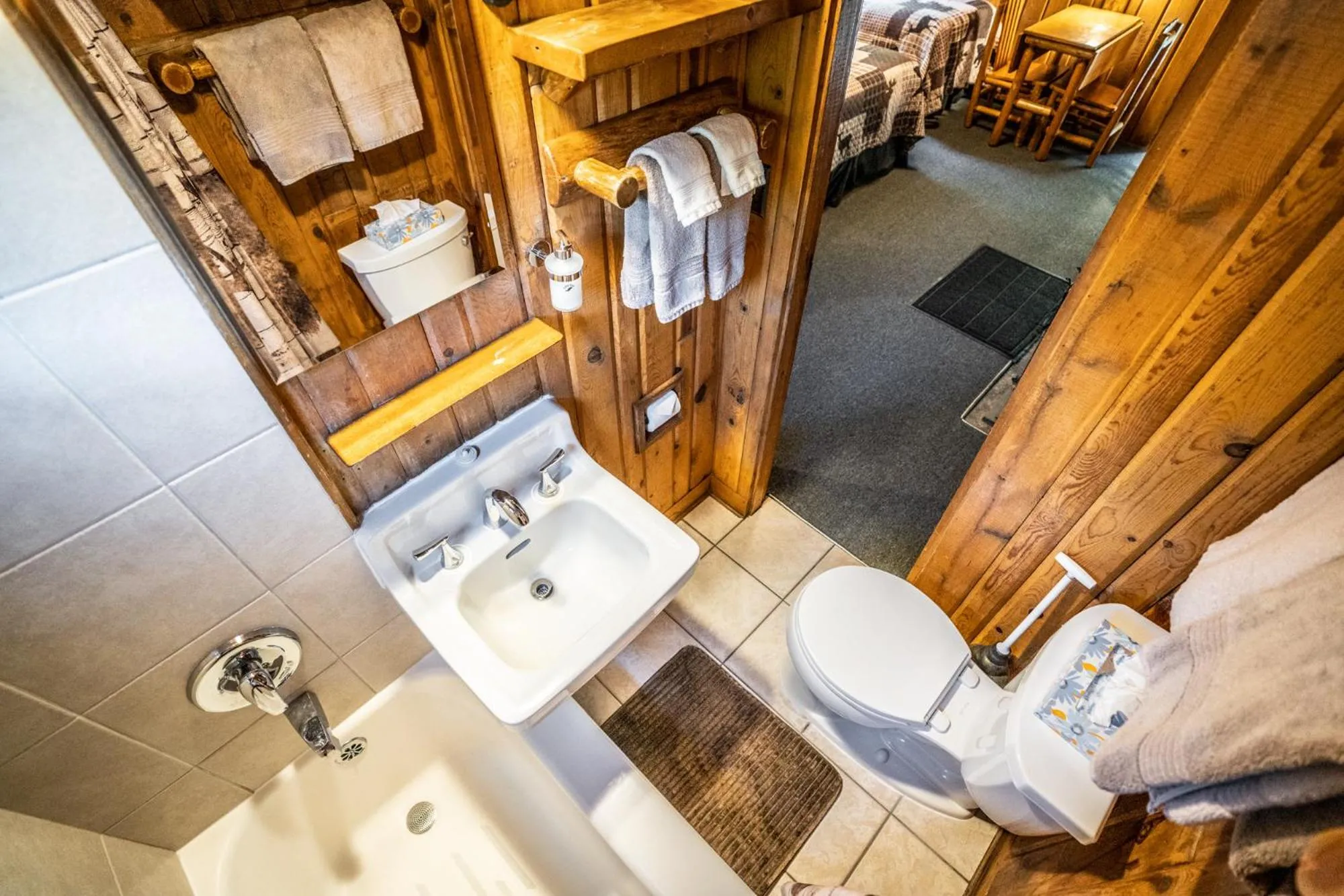 Bathroom in Colorado Bear Creek Cabins