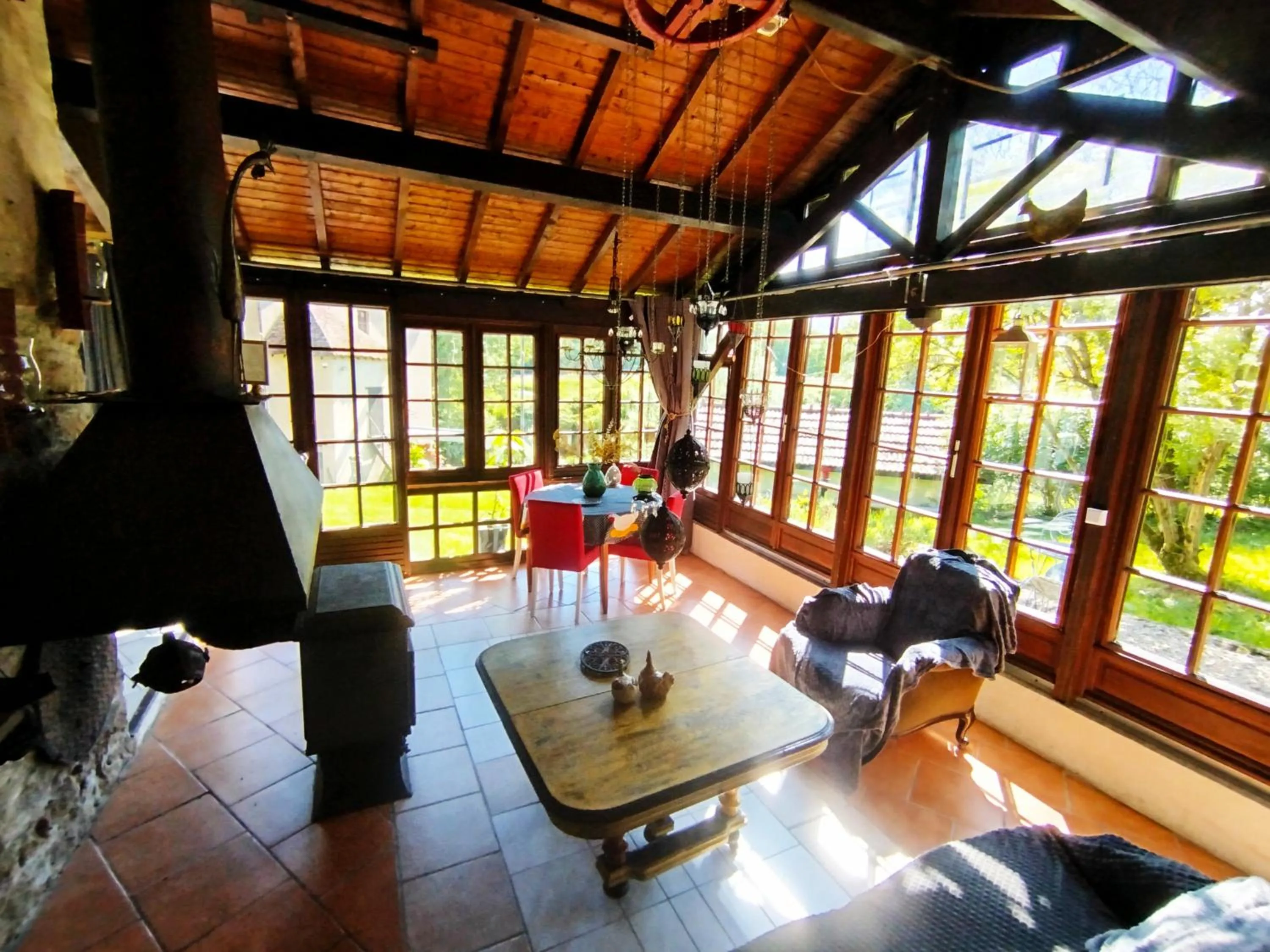 Property building in Dependance du Moulin Galuzot