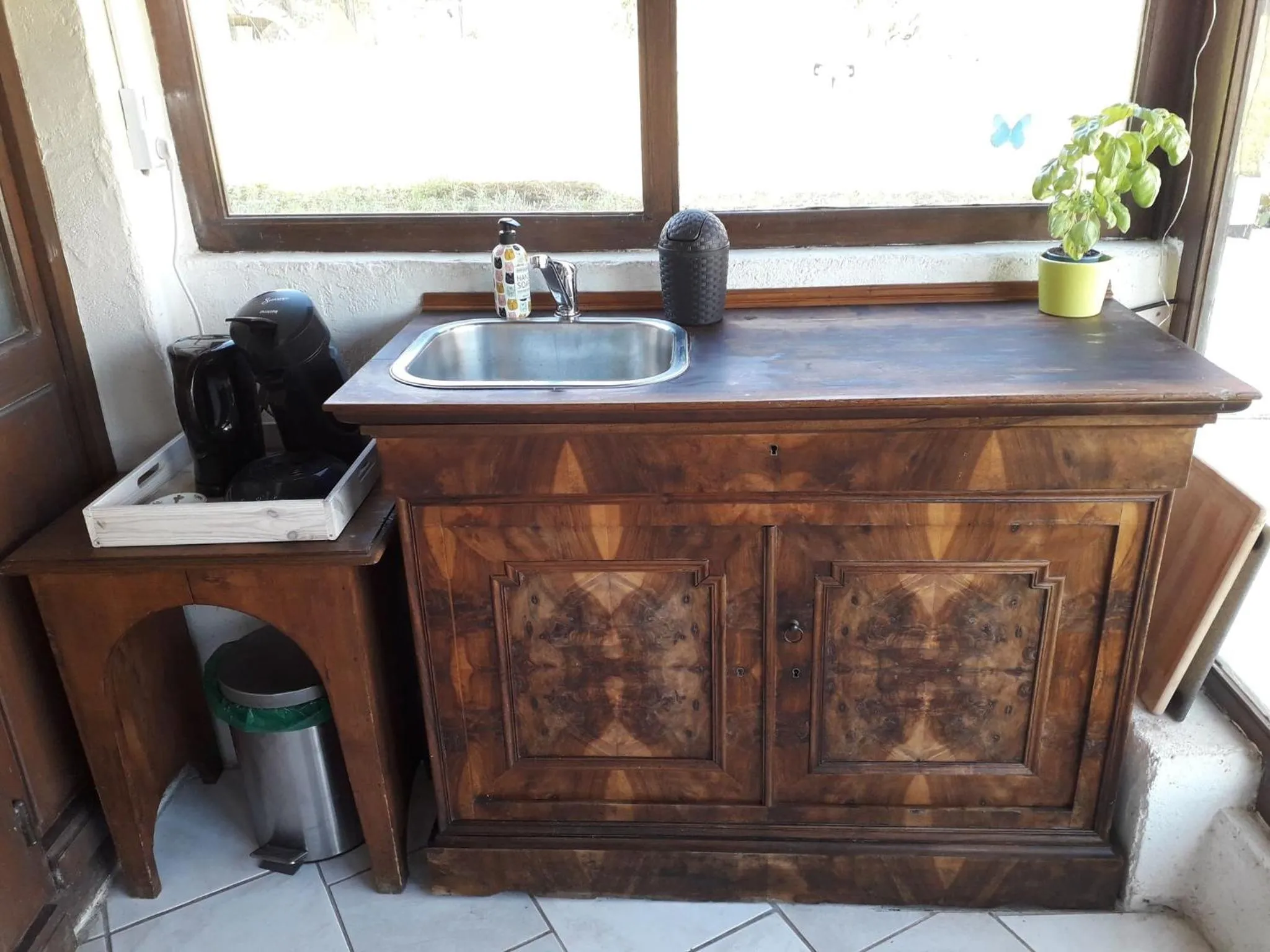 Coffee/tea facilities in Dependance du Moulin Galuzot