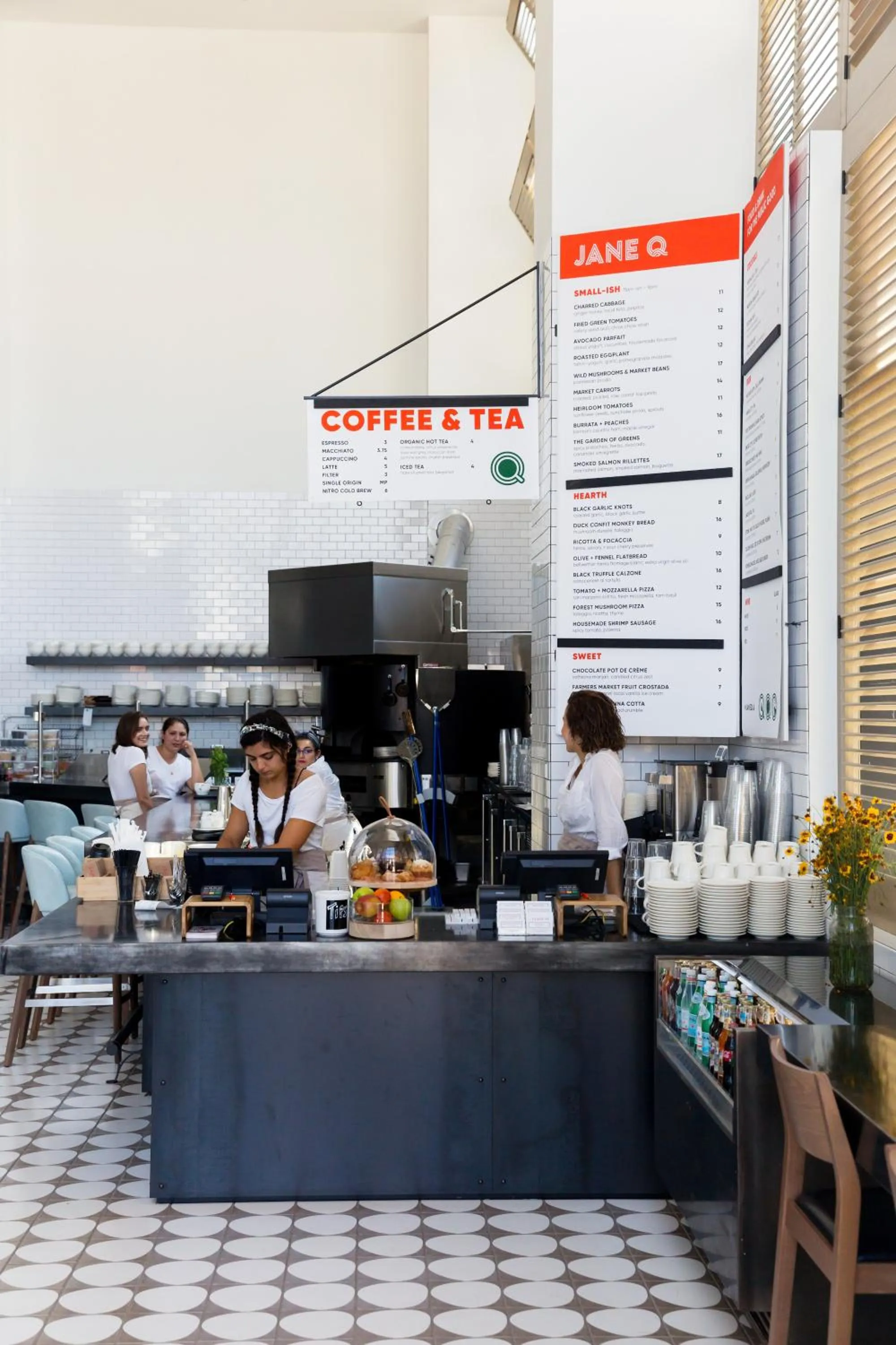 Restaurant/places to eat in Kimpton Everly Hotel Hollywood by IHG