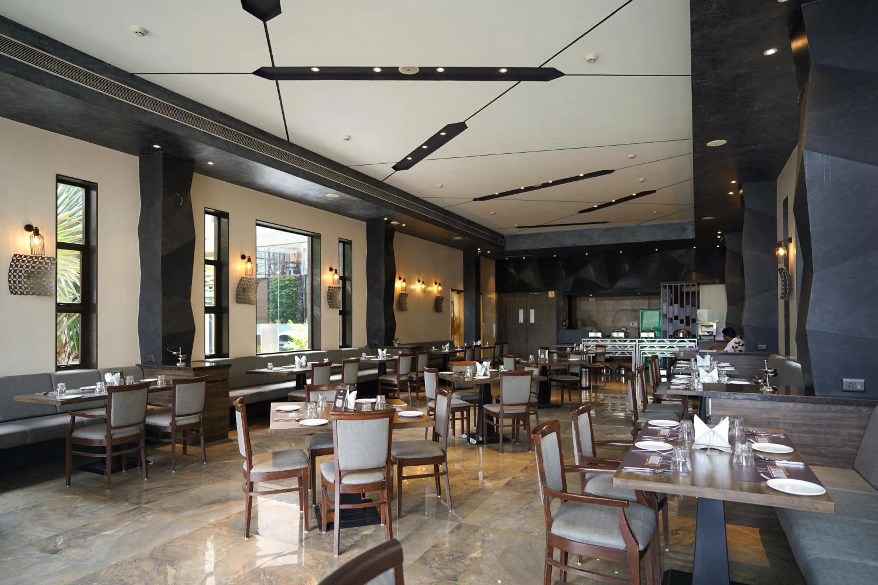 Restaurant/places to eat in Enrise By Sayaji Ahmednagar