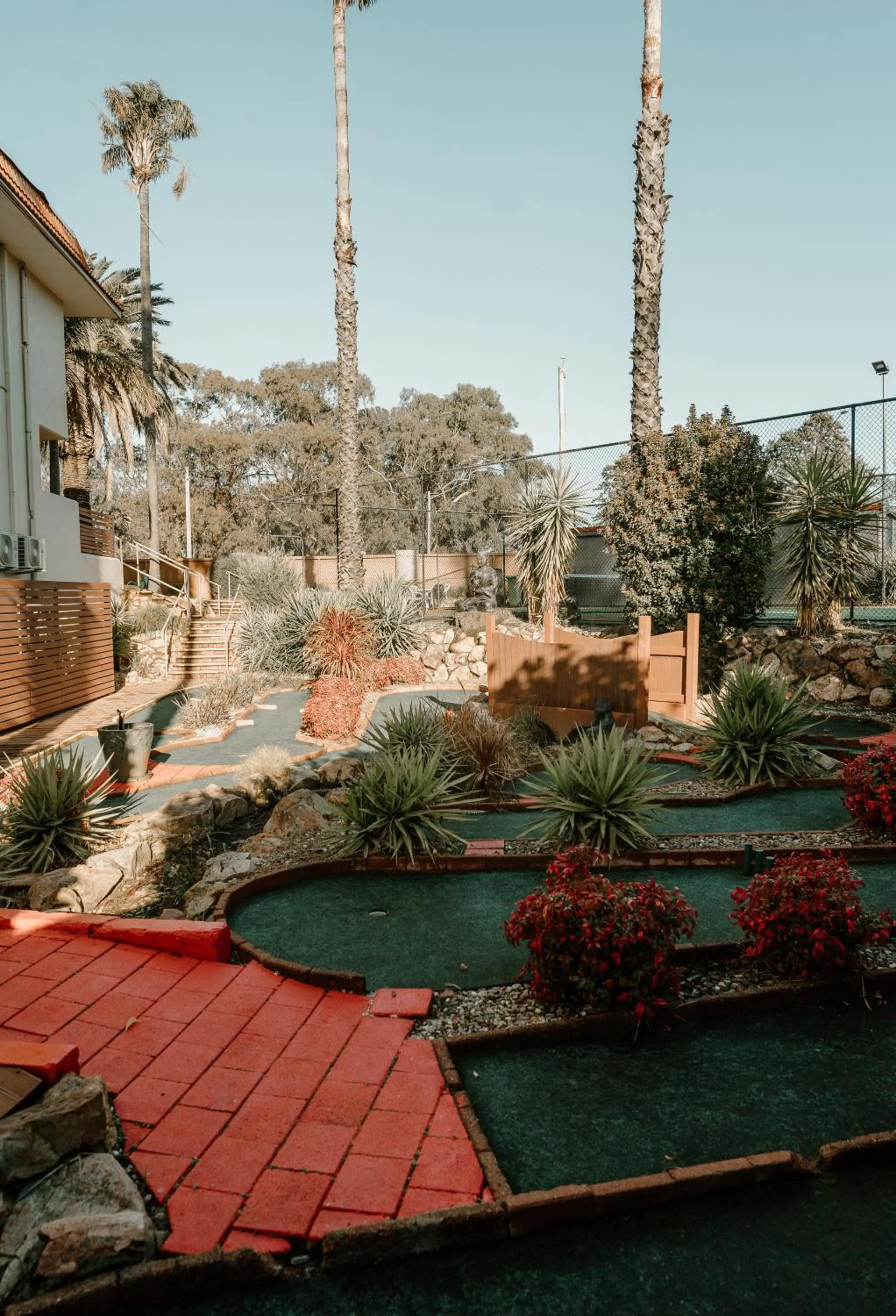 Garden view in Lake Mulwala Boatel