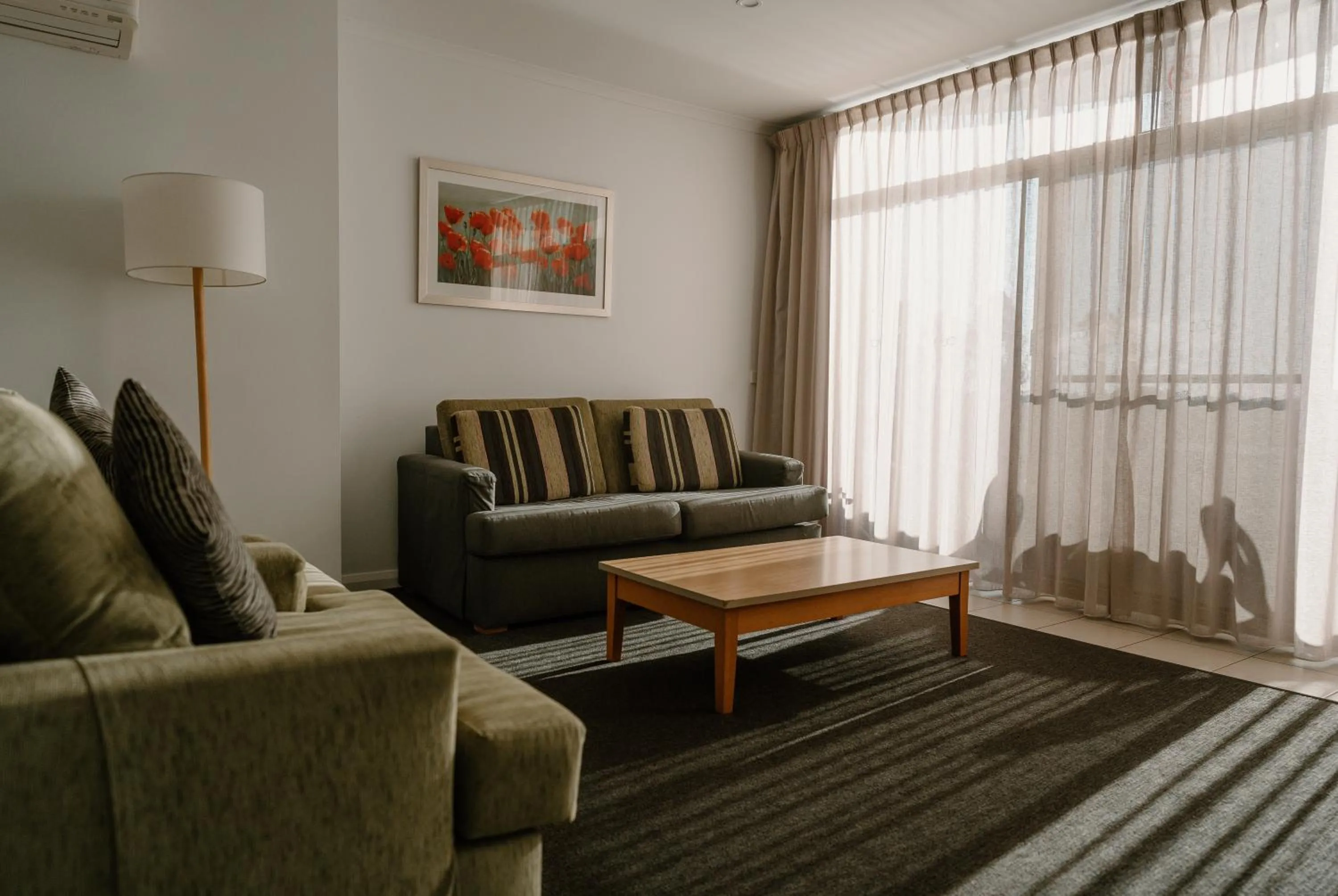 Living room in Lake Mulwala Boatel