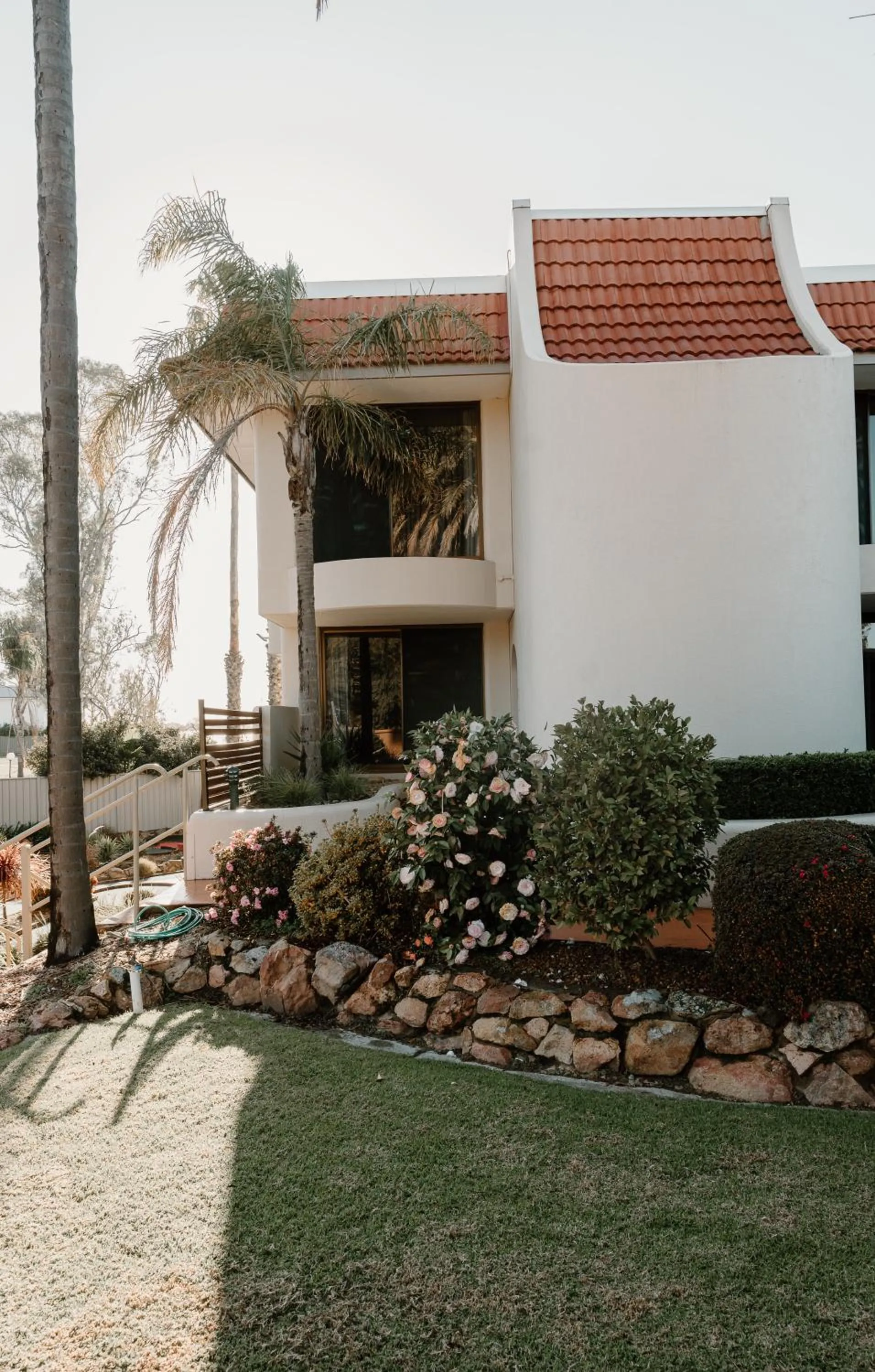 Garden in Lake Mulwala Boatel