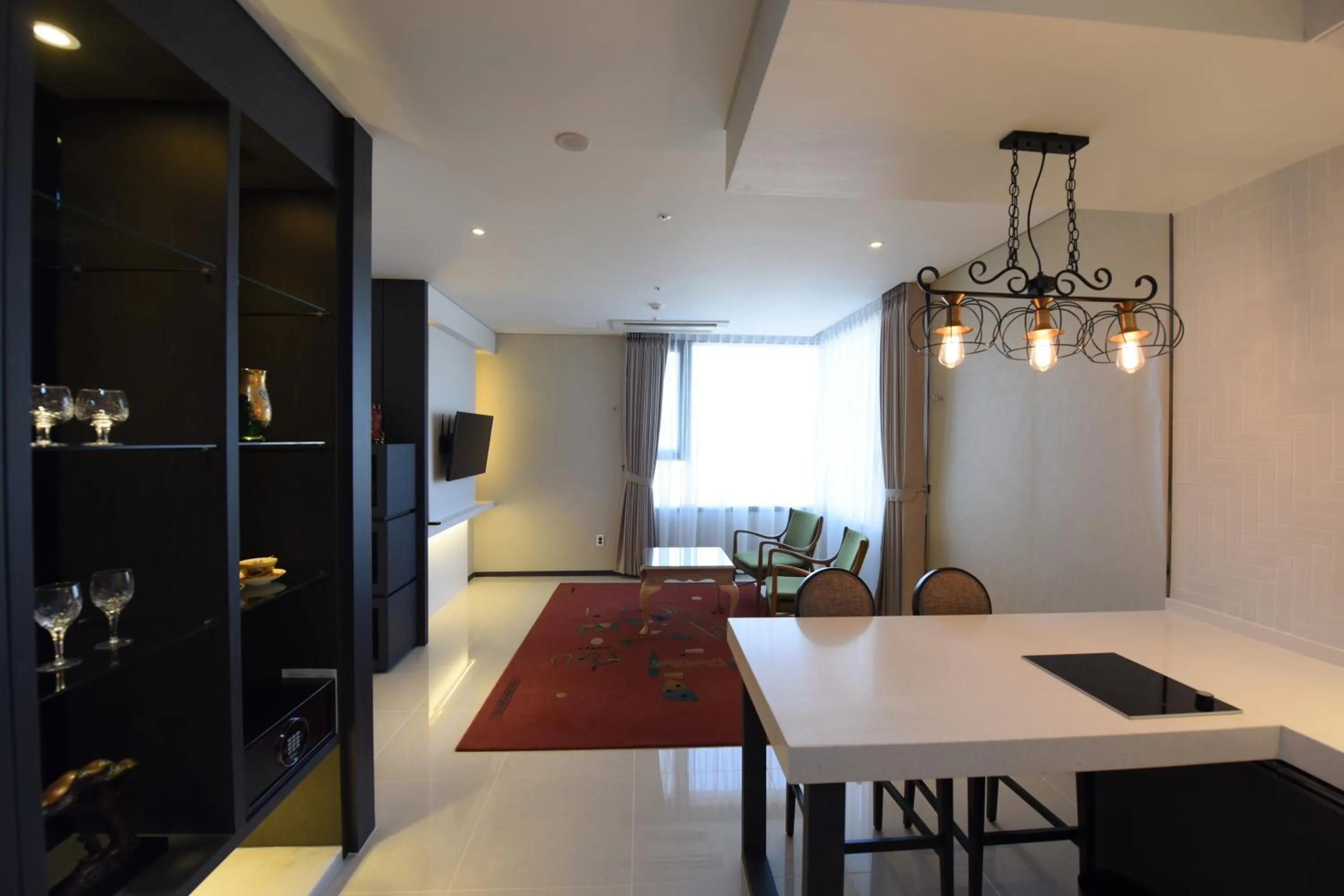 Living room in Geoje Artnouveau Suite Hotel