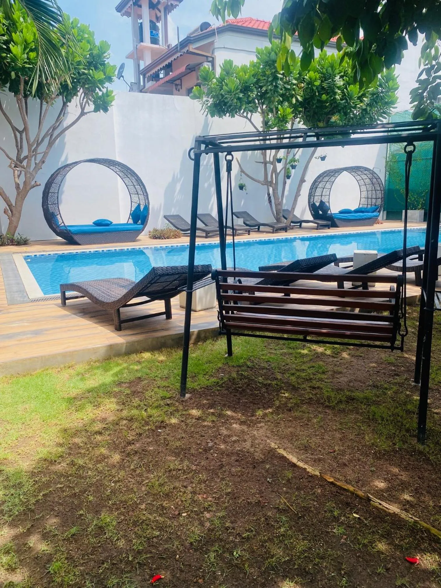 Pool view in Hotel Cloud 9 Negombo