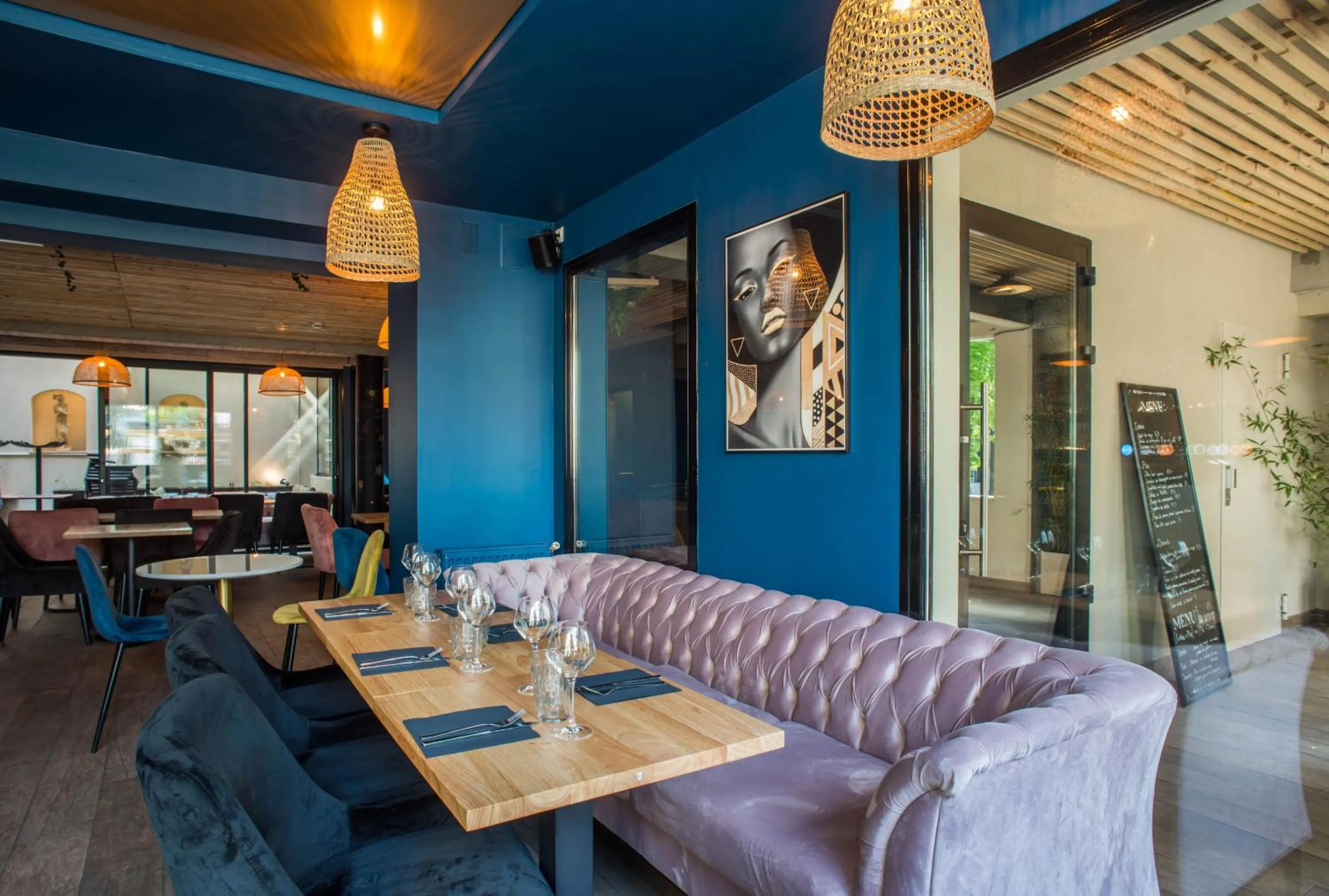 Restaurant/places to eat in Paris Saint Cloud Hôtel