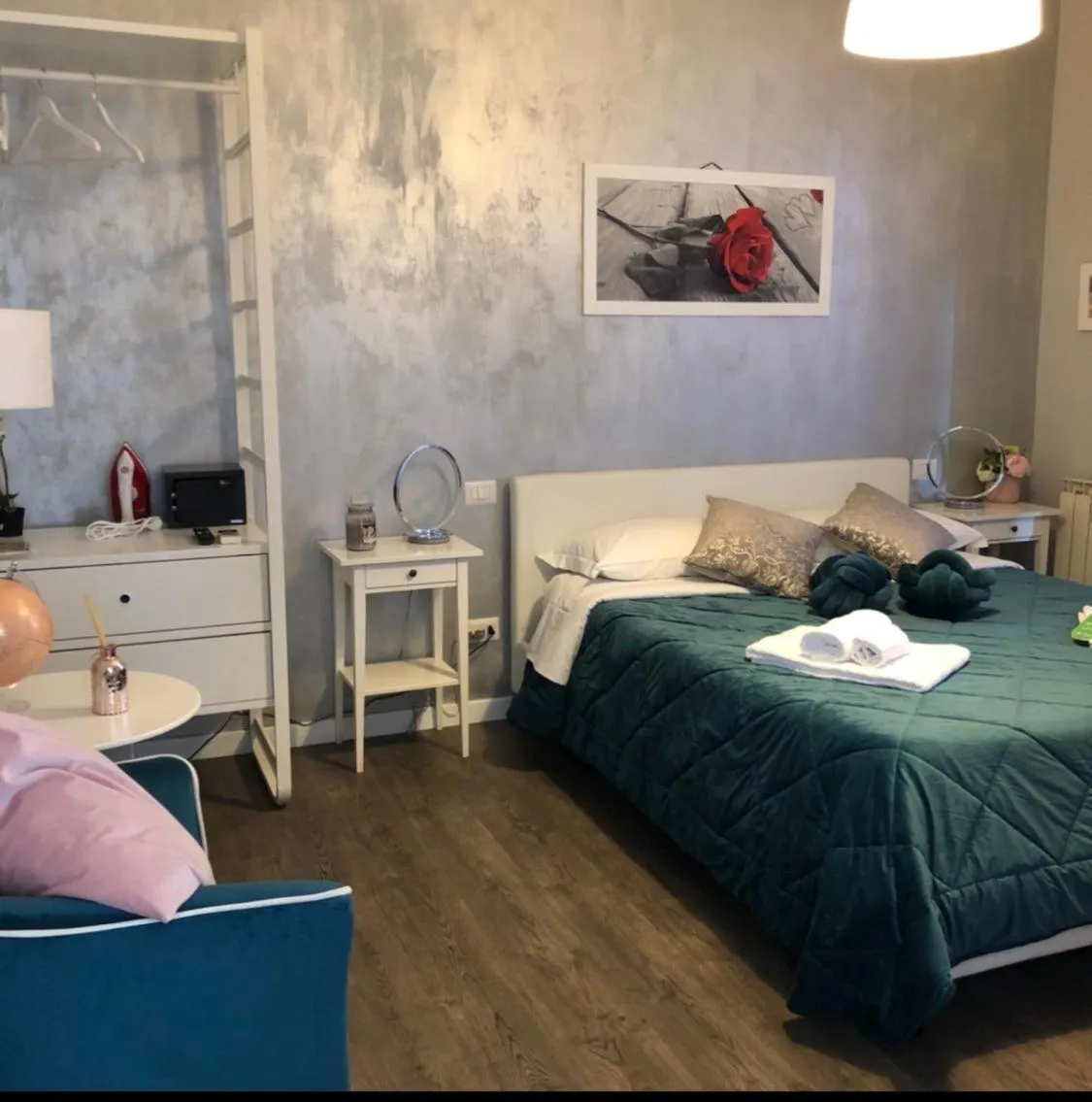 Bed in A 2 Passi Dai Musei Luxury Guest House