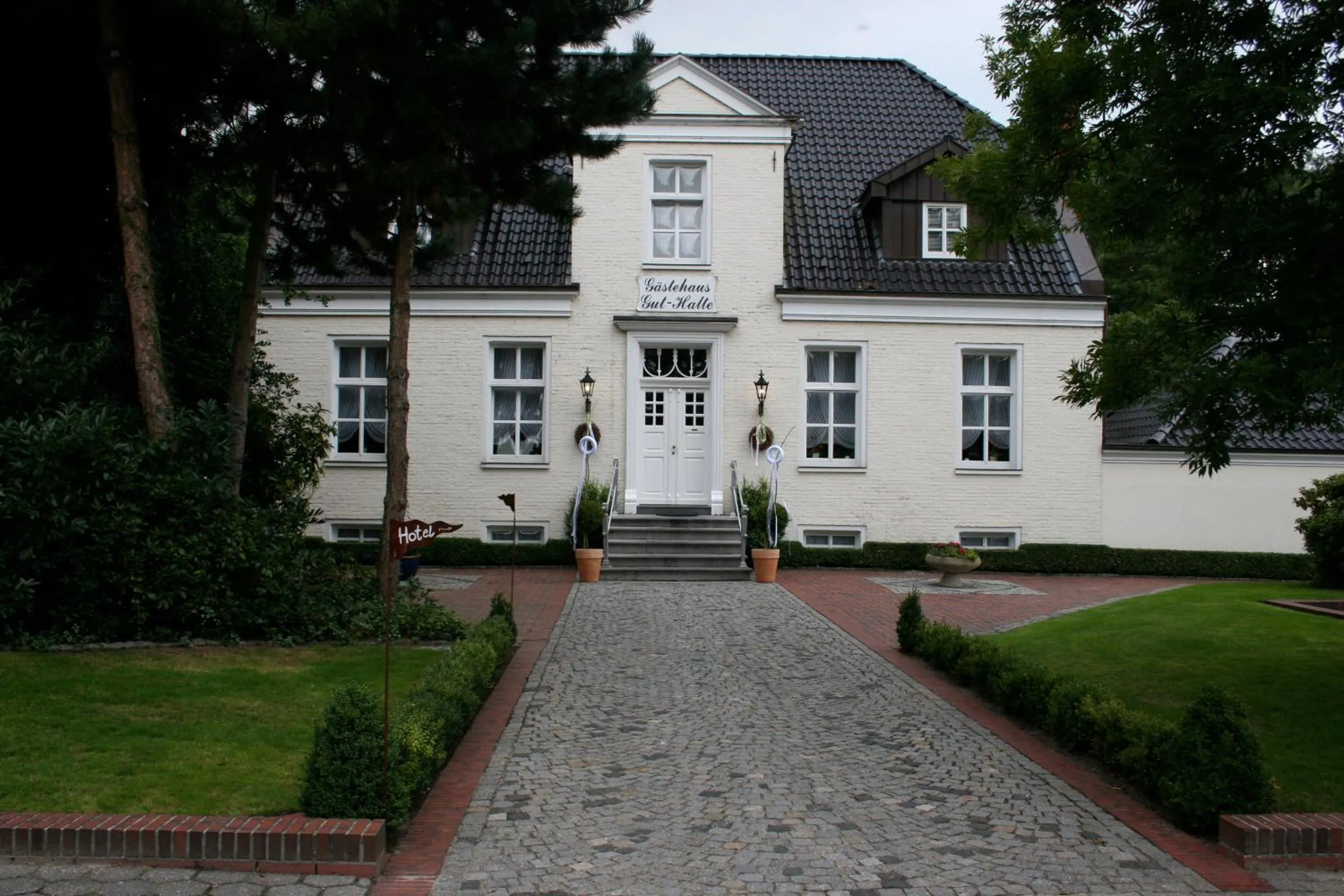 Facade/entrance in Landhaus Gut Halte