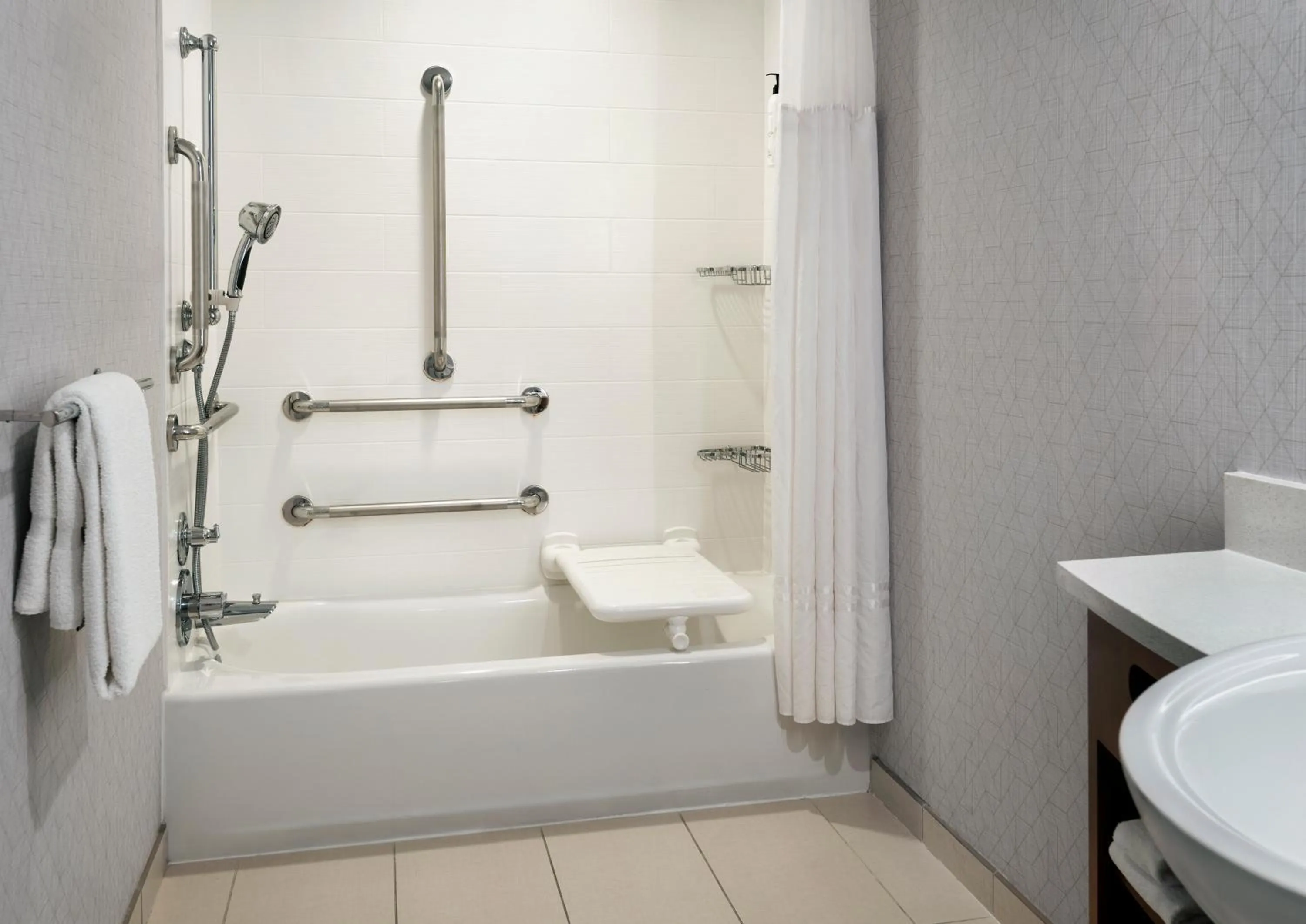 Bathroom in SpringHill Suites by Marriott Mount Laurel