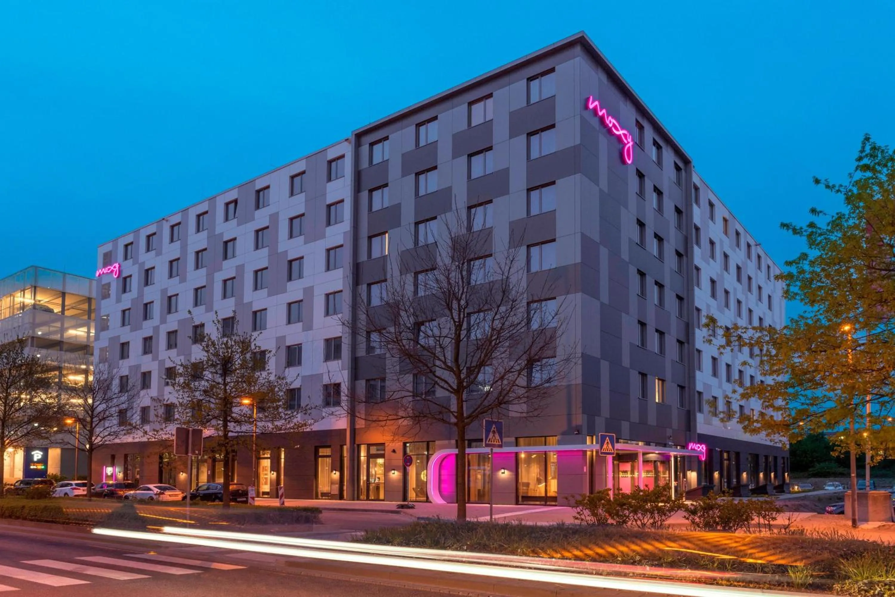Property building in Moxy Frankfurt Airport
