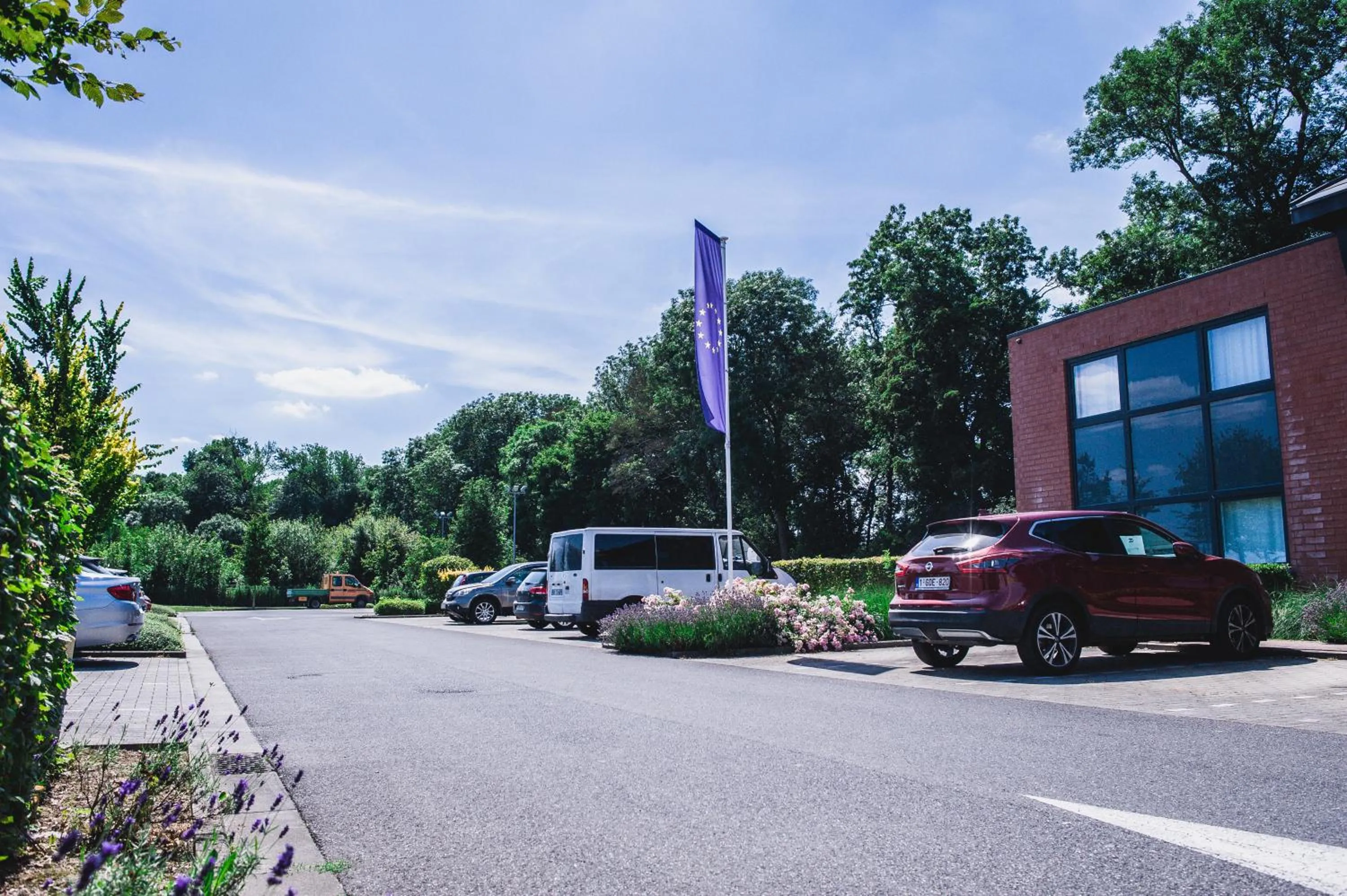 Parking in DC Hotel Charleroi Airport