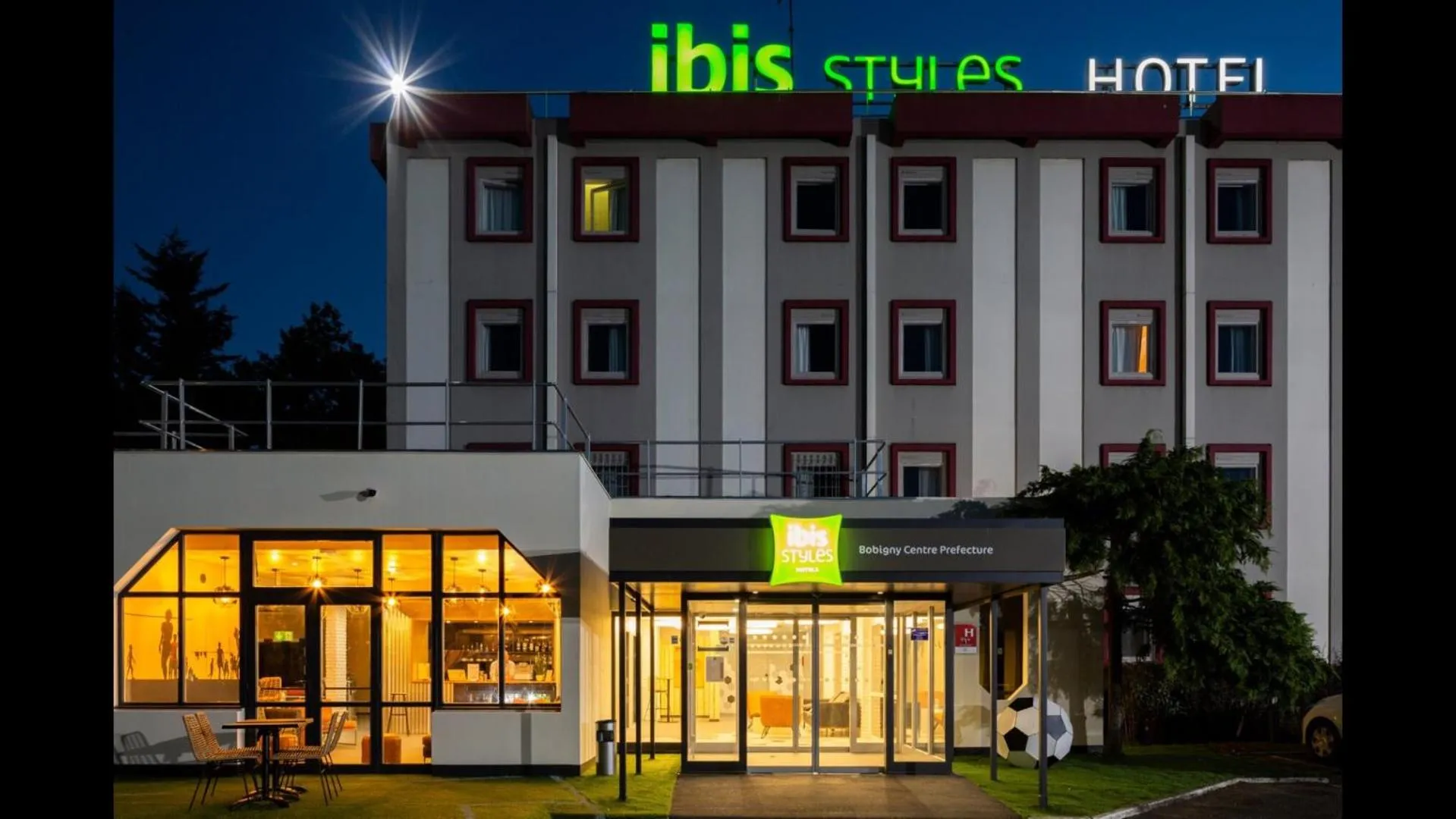 Facade/entrance in Ibis Styles Bobigny Centre Préfecture