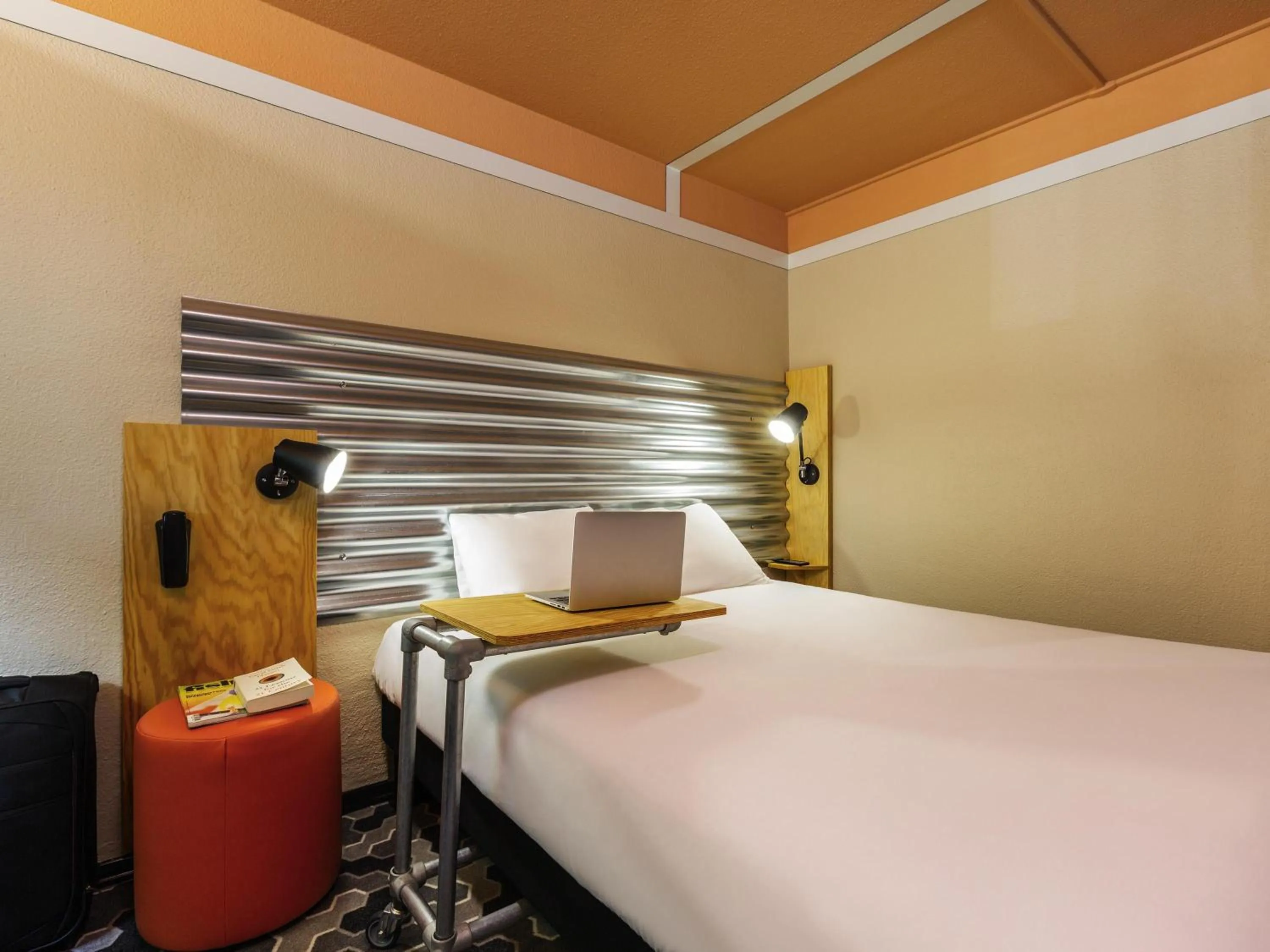 Bedroom, Bed in Ibis Styles Bobigny Centre Préfecture