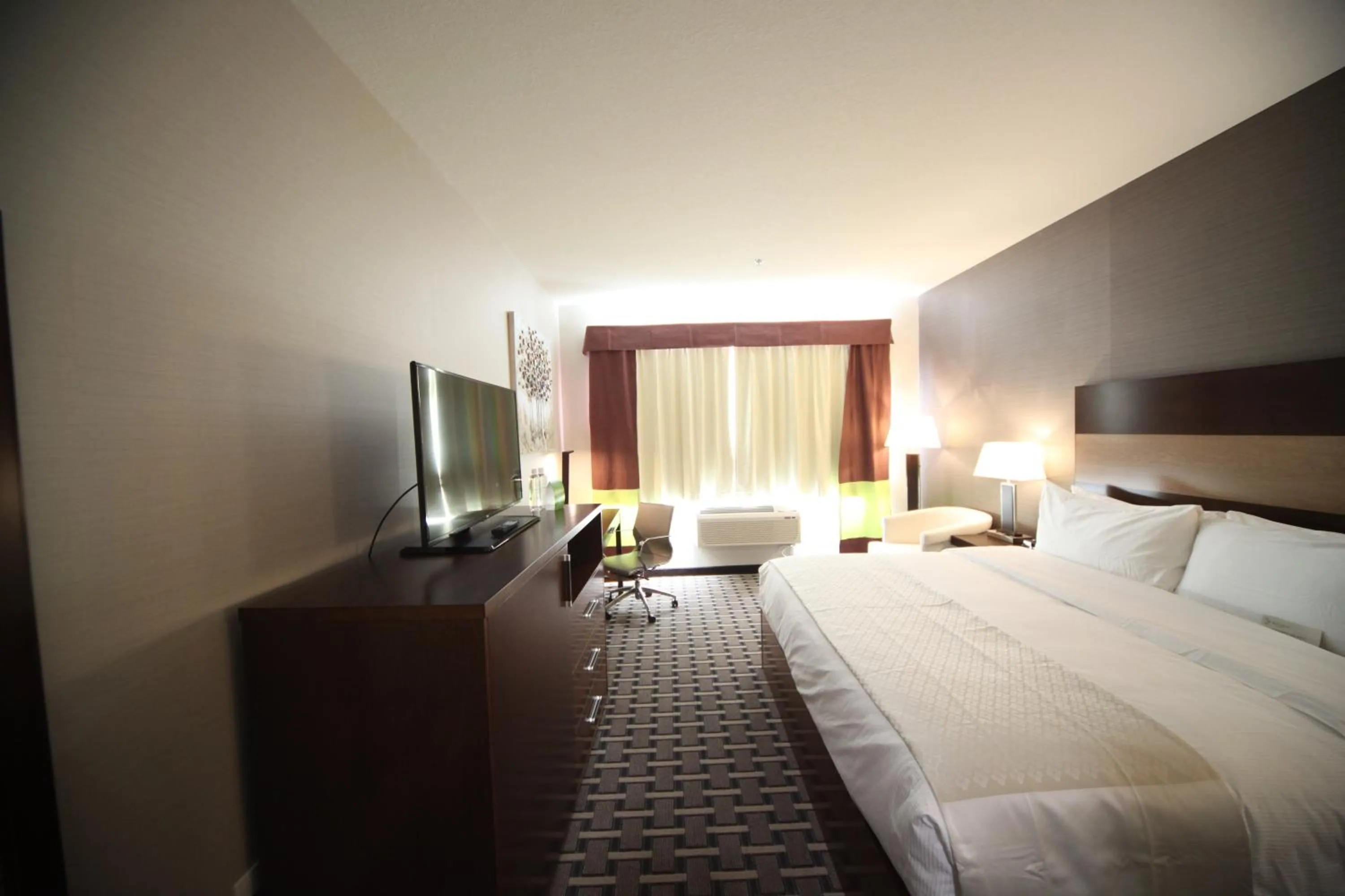 Bed in Wyndham Garden Edmonton Airport