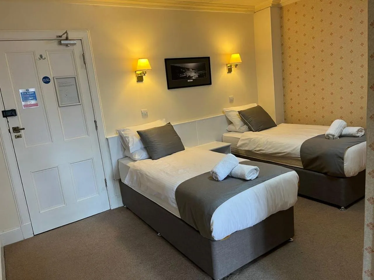 Bed in The Stromness Hotel