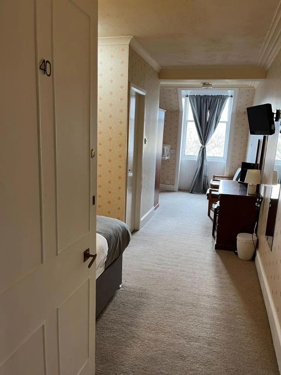 TV and multimedia, Bed in The Stromness Hotel