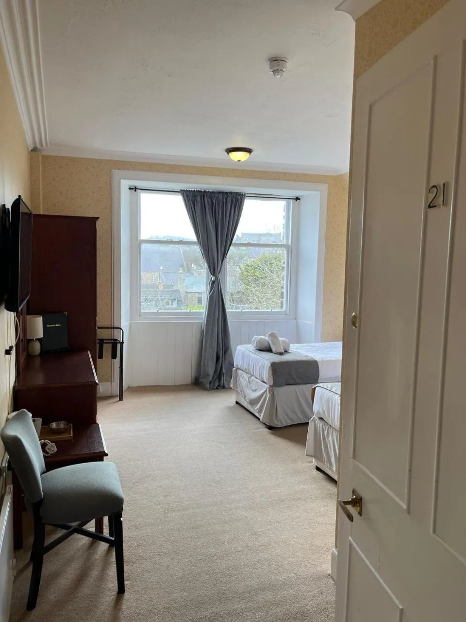 Bed in The Stromness Hotel