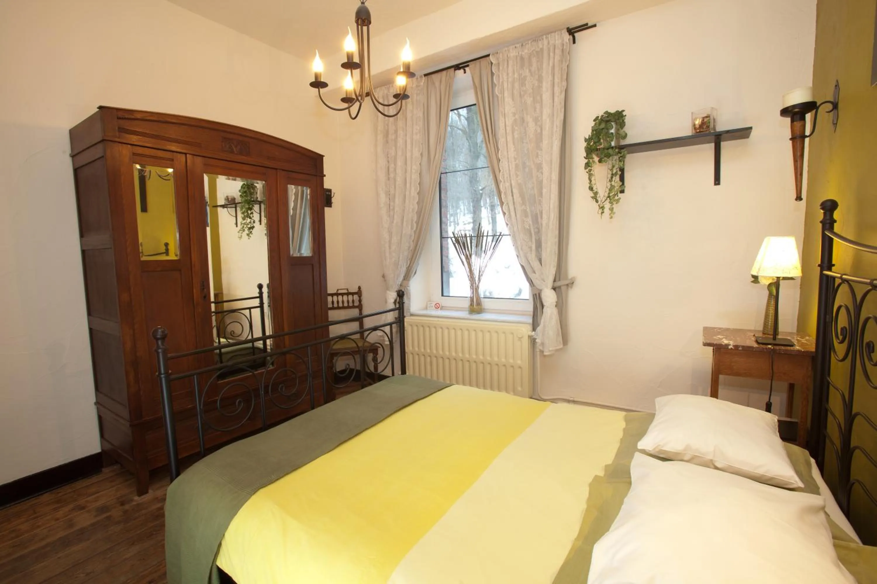 Bed in B&B-Restaurant Porte de la Lienne