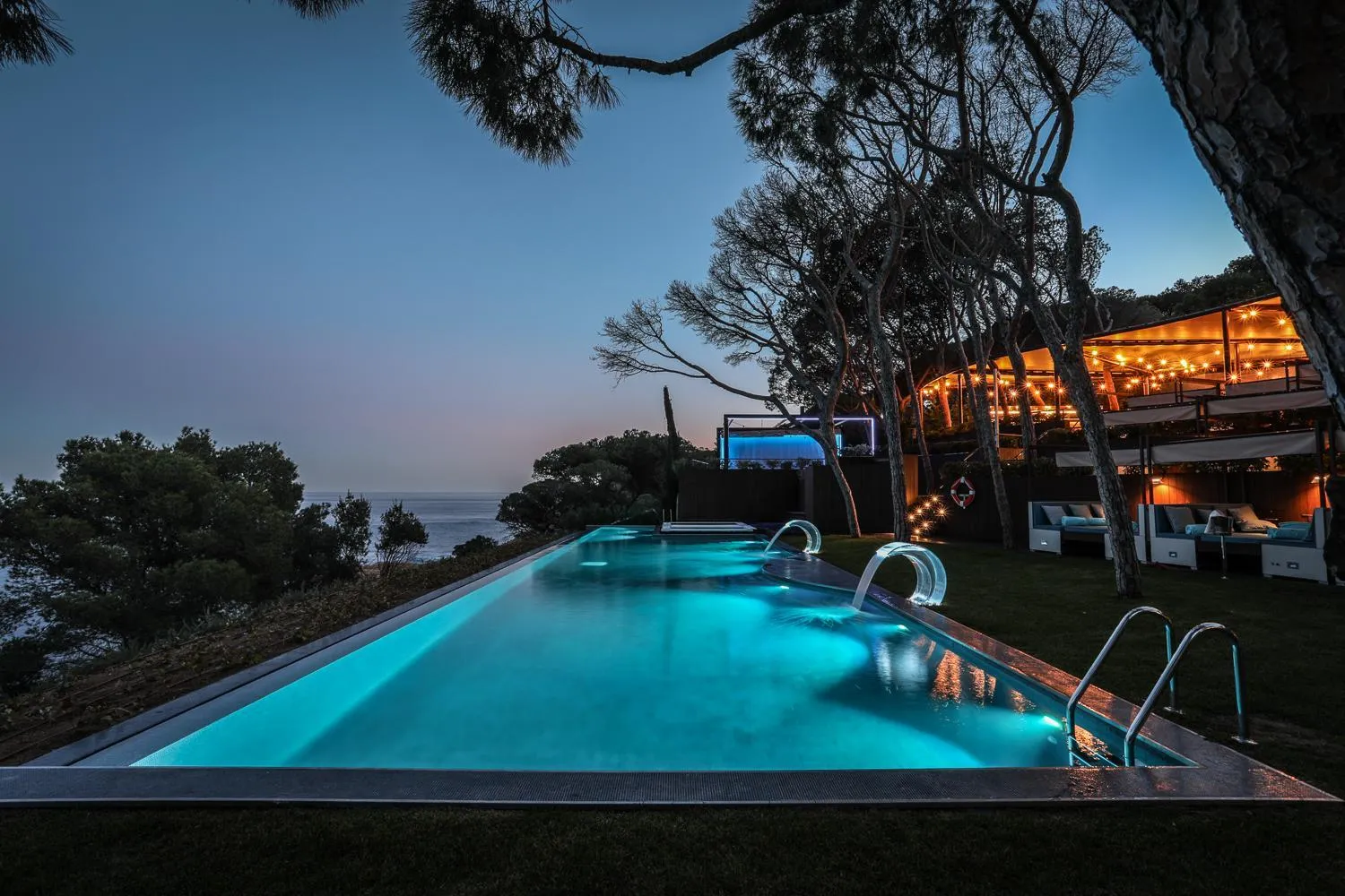 Swimming pool in Alàbriga Hotel GL
