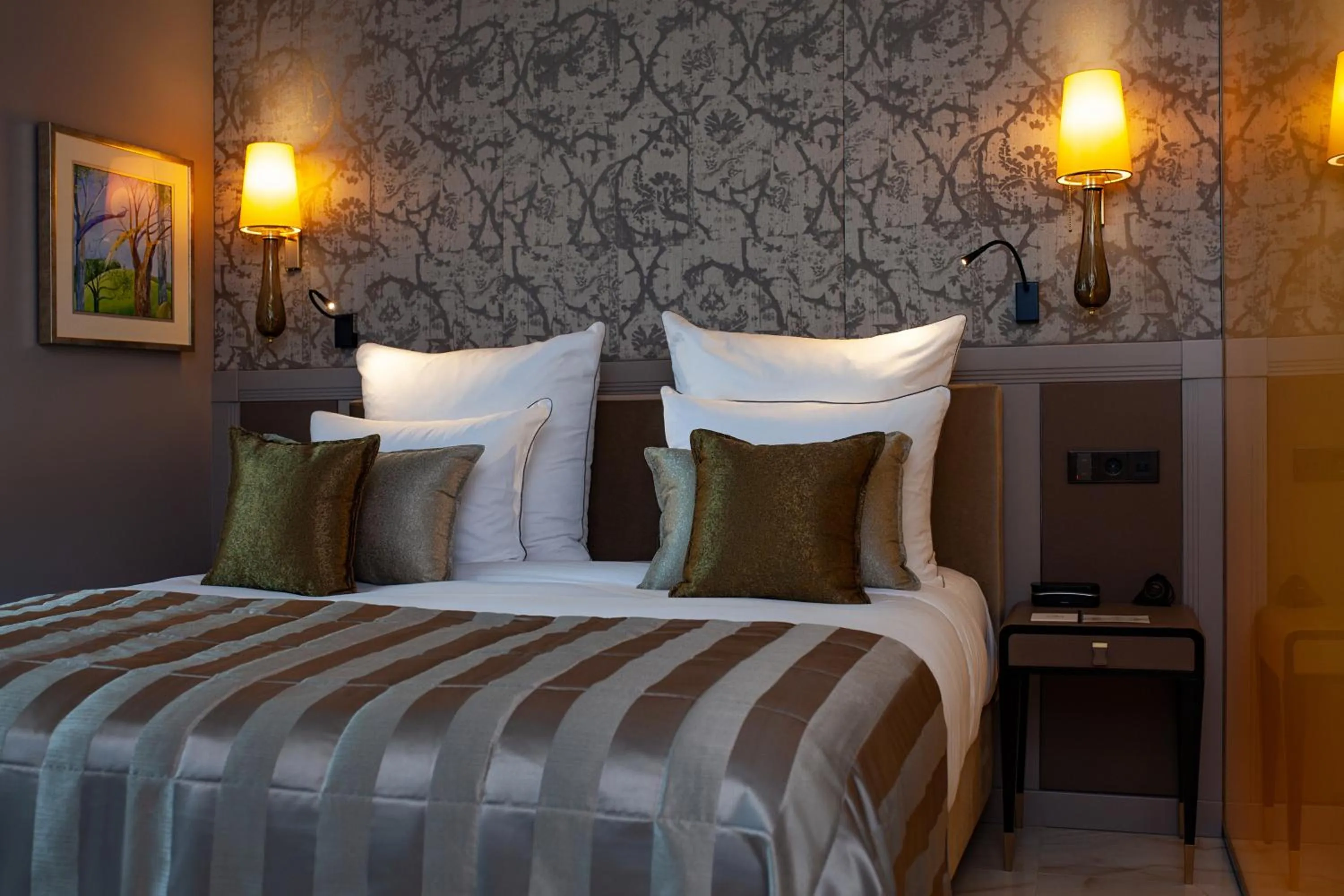 Bed in Alàbriga Hotel GL