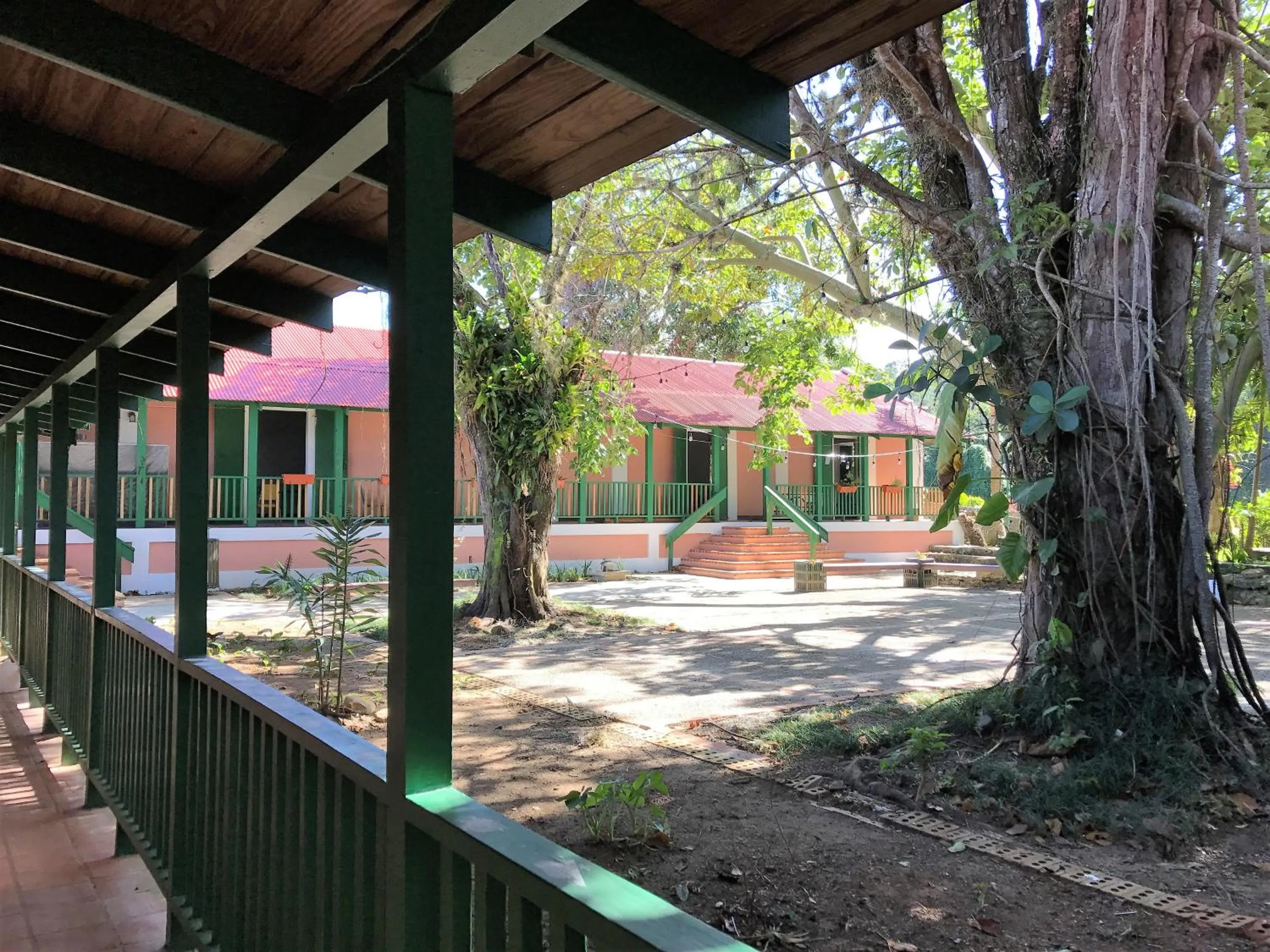 Property building in Hacienda Juanita
