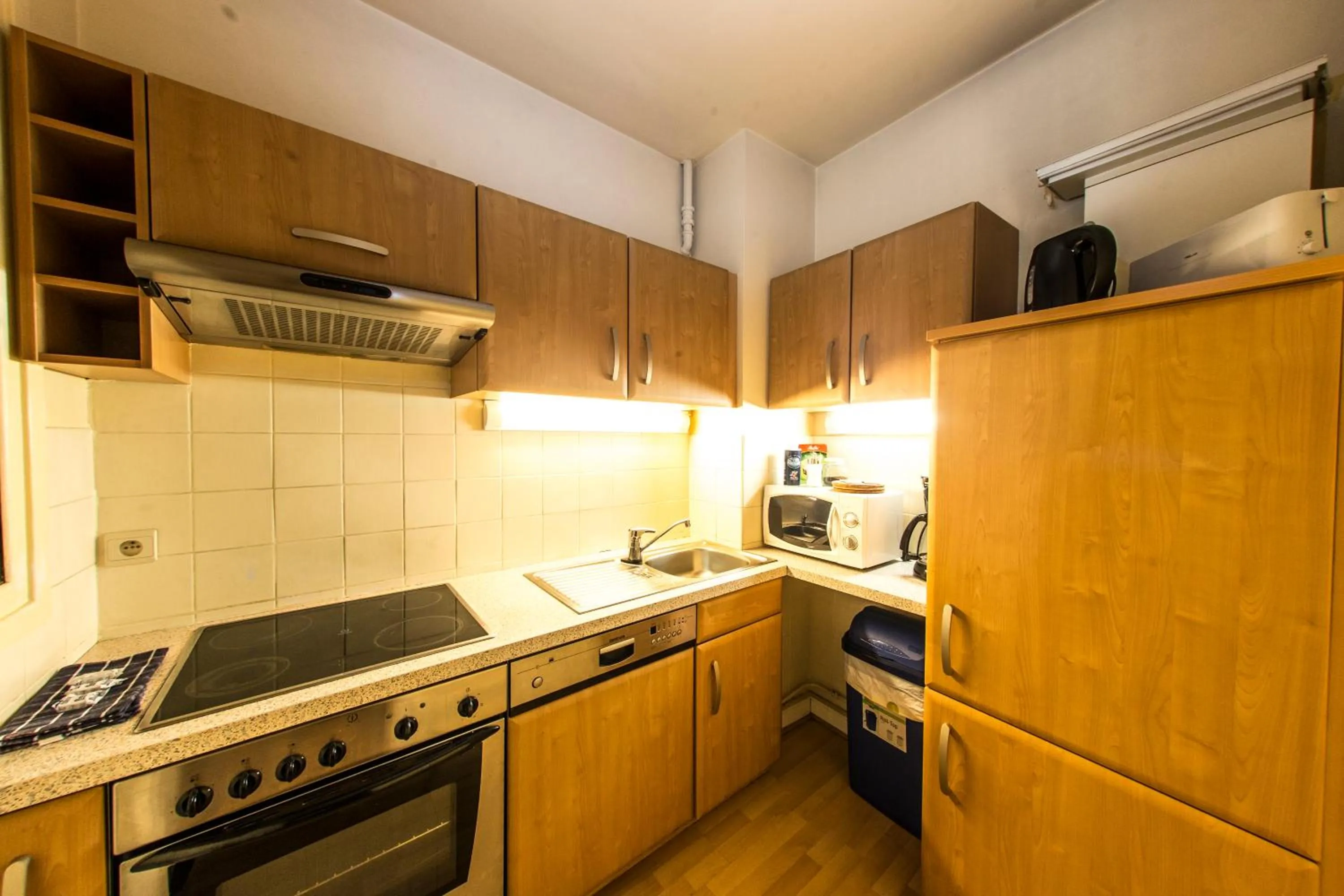 Kitchen or kitchenette in Rentbynight Aparthotel