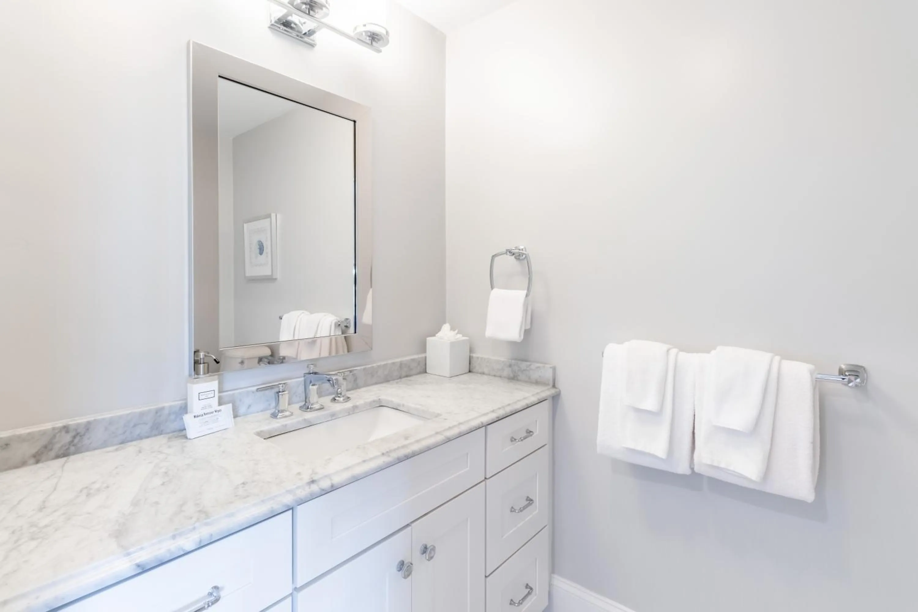 The East Island Reserve Hotel