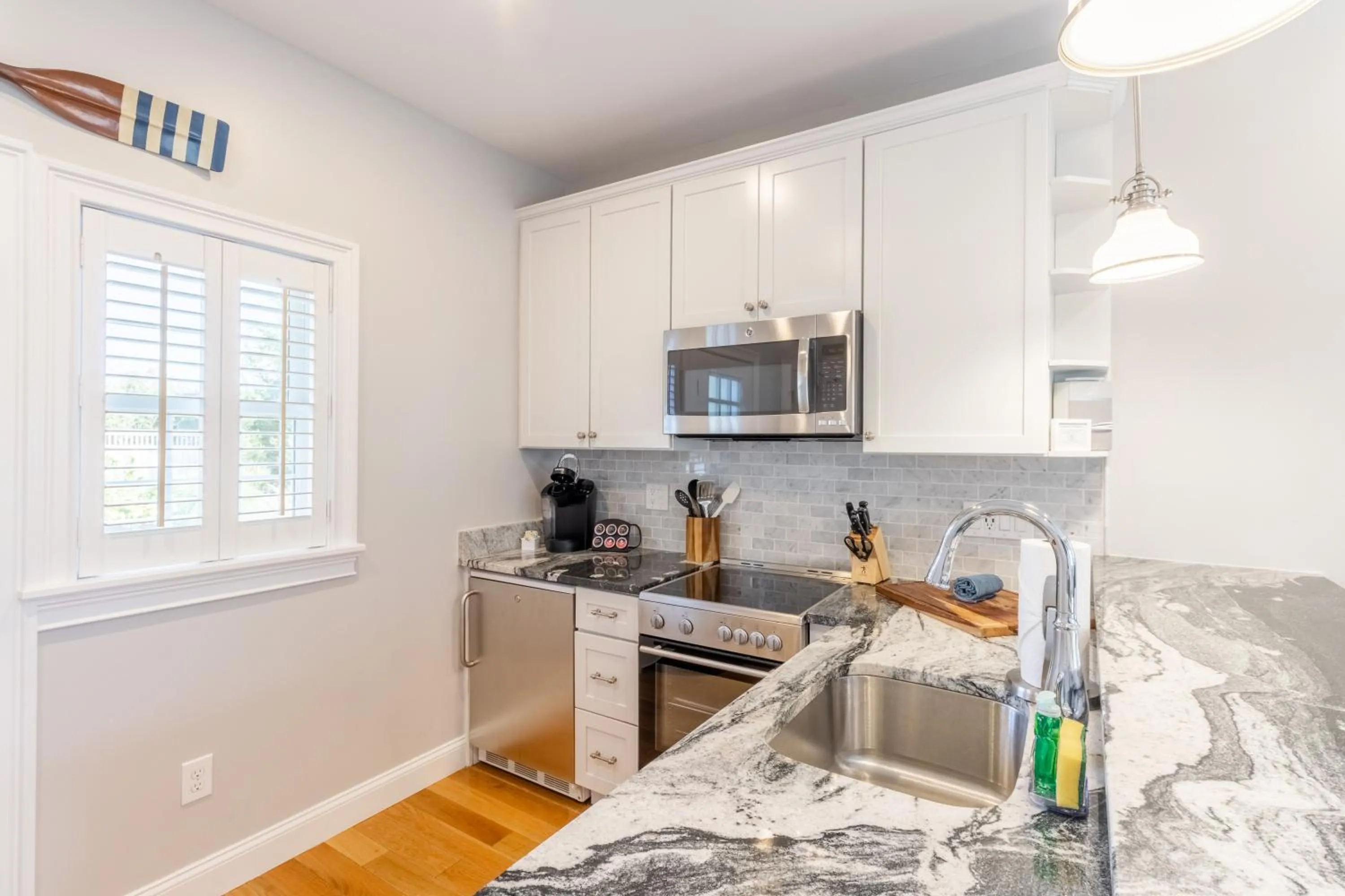 Bed in The East Island Reserve Hotel