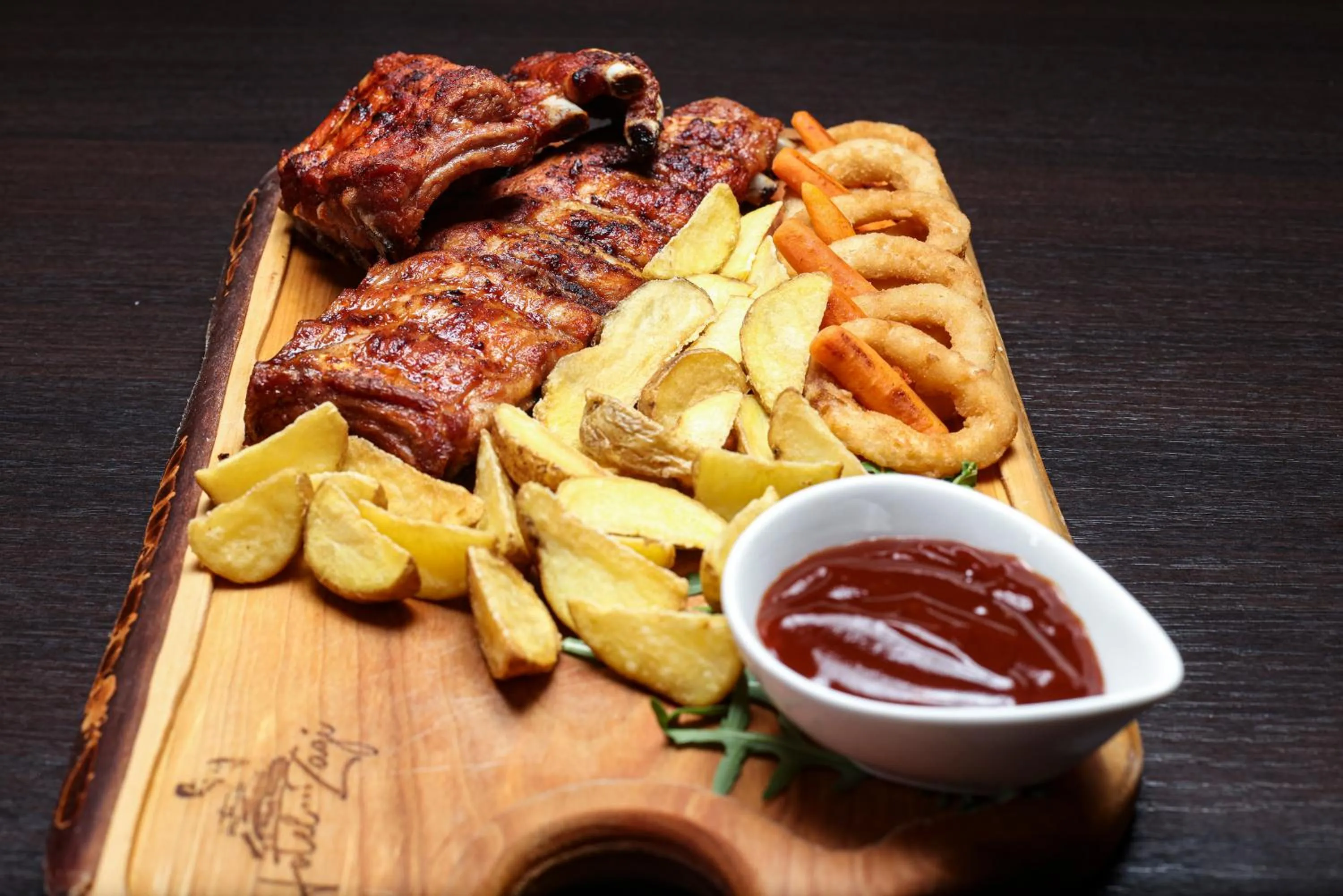 Restaurant/places to eat in Hotel Zagi