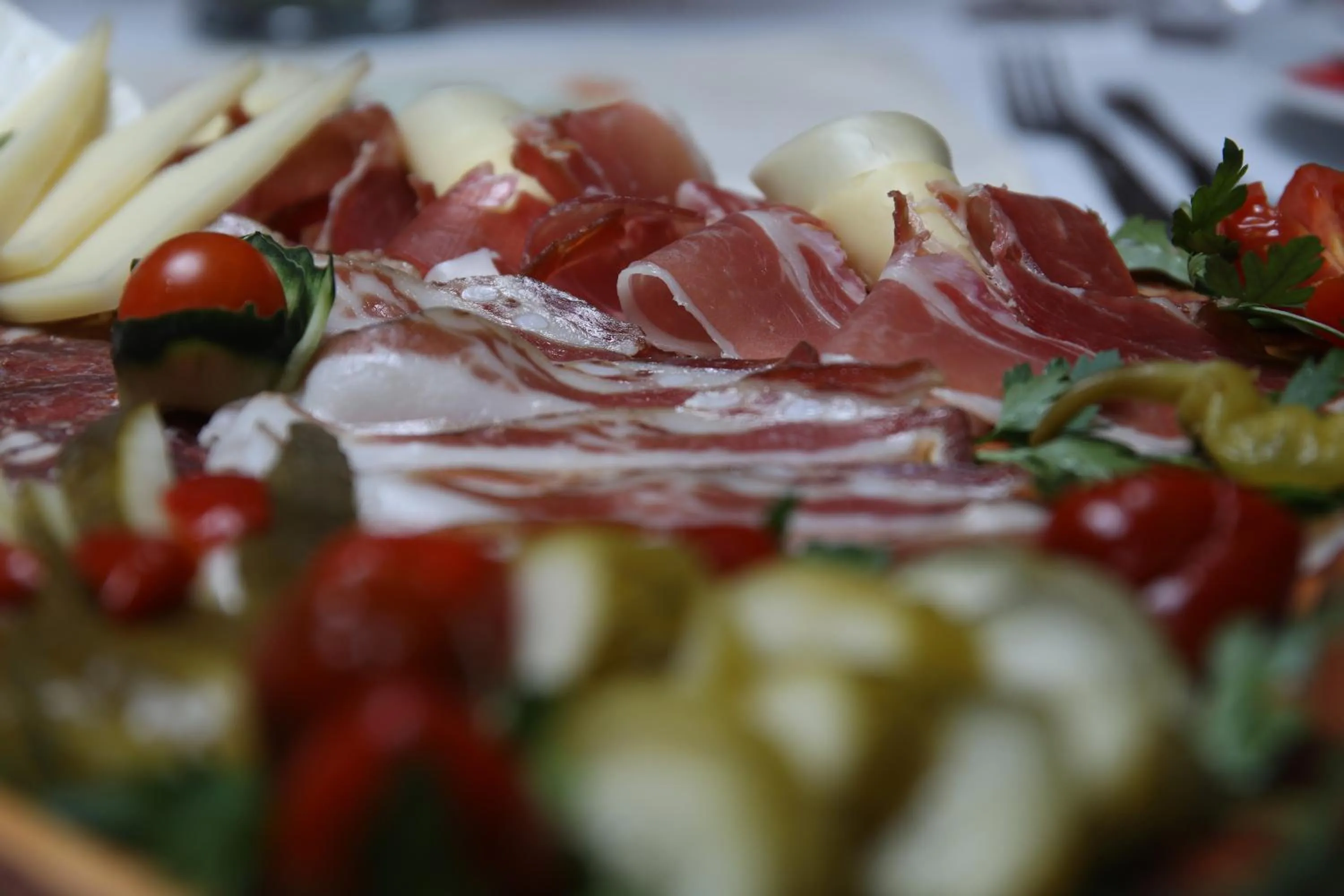 Restaurant/places to eat in Hotel Zagi